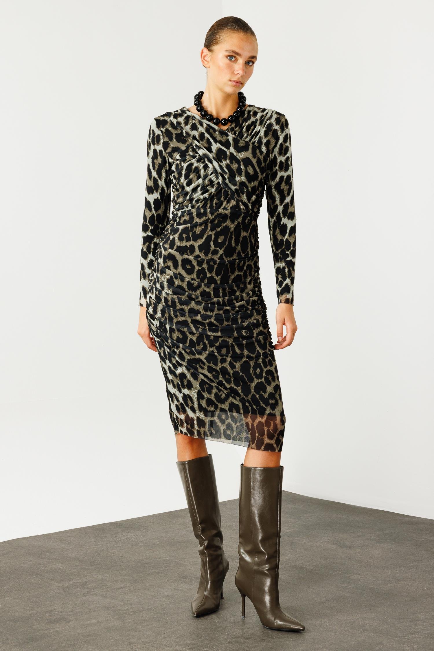 Modailgi  Büzgü Detaylı V Yaka Leopar Desen Elbise Haki