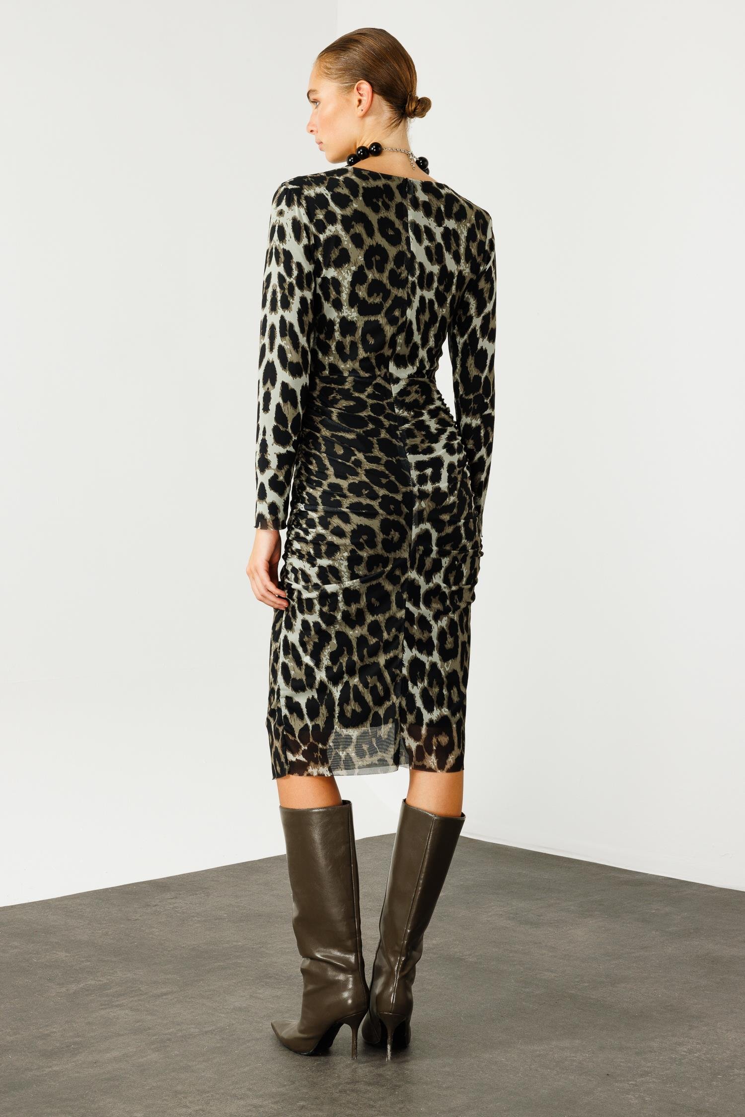 Modailgi  Büzgü Detaylı V Yaka Leopar Desen Elbise Haki