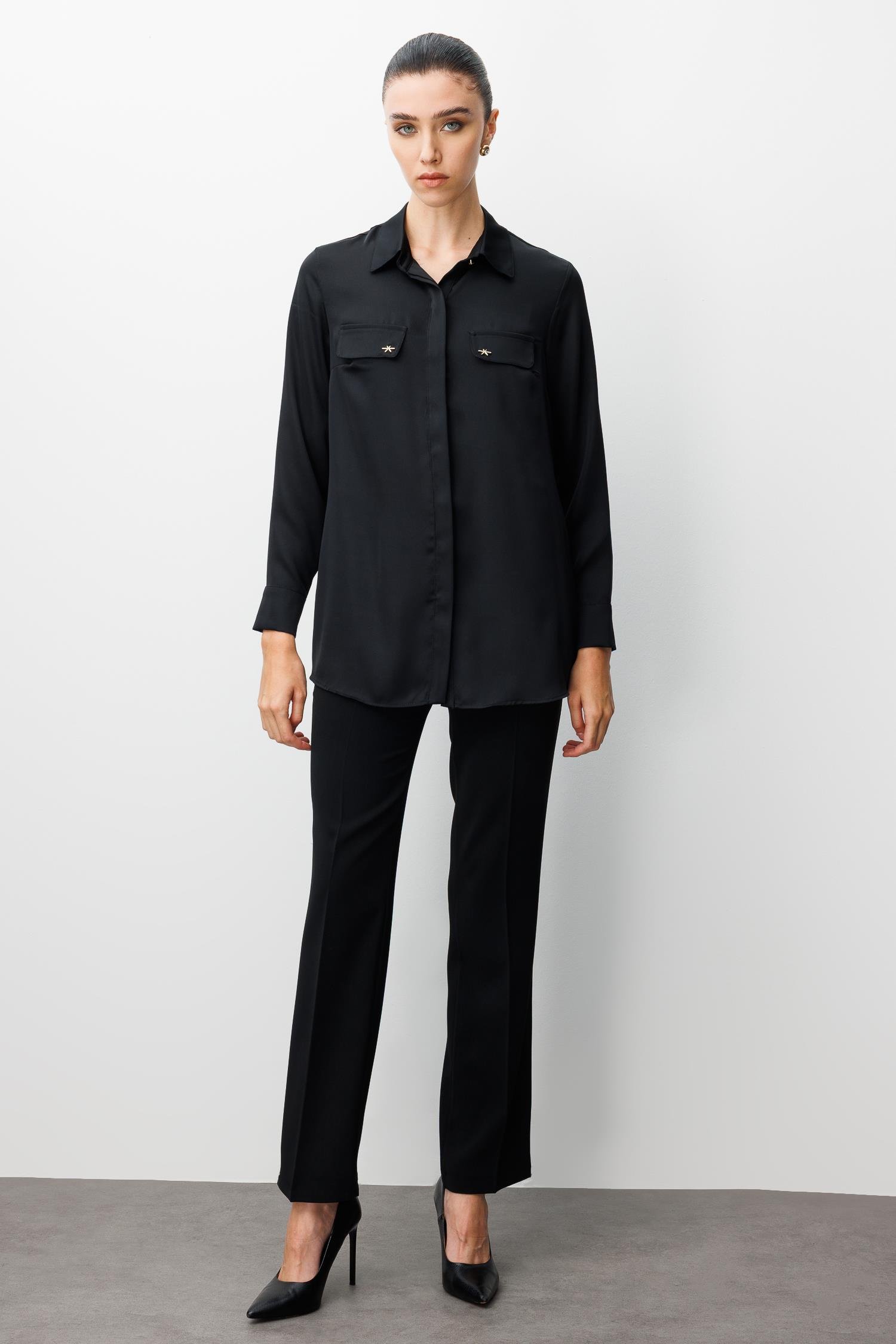 Modailgi  Cep Kapaklı Kolları Apoletli Saten Gömlek Siyah