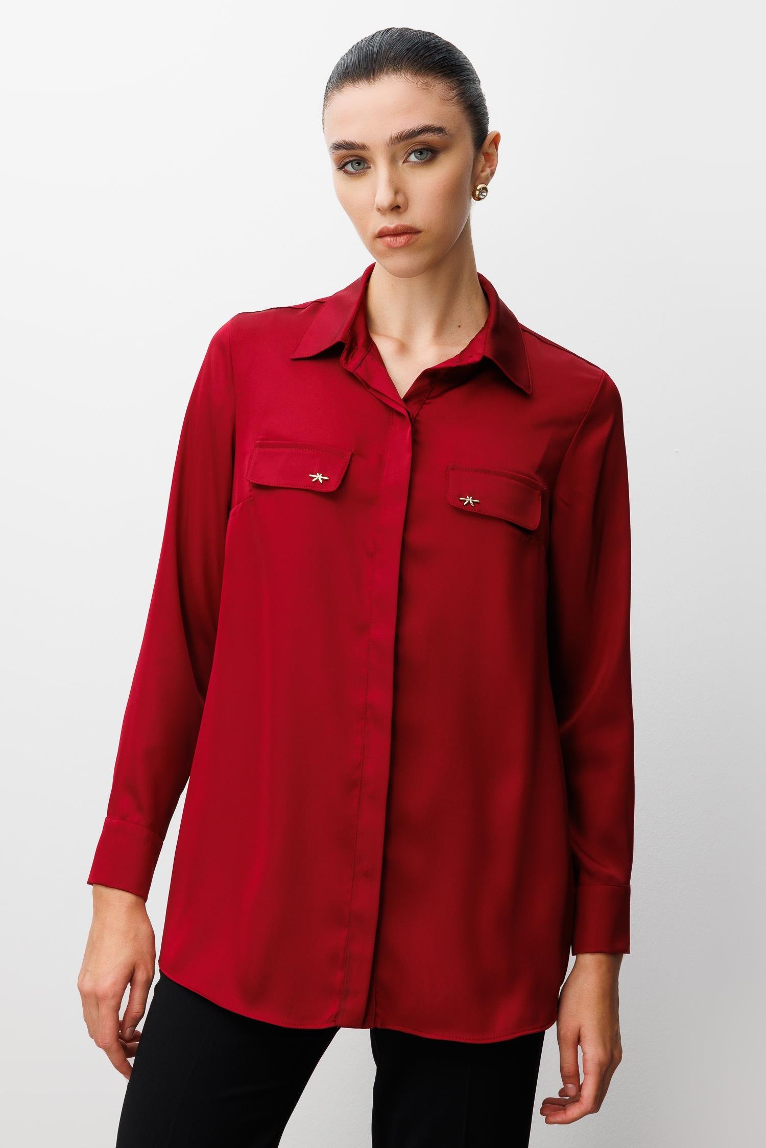 Modailgi  Cep Kapaklı Kolları Apoletli Saten Gömlek Bordo