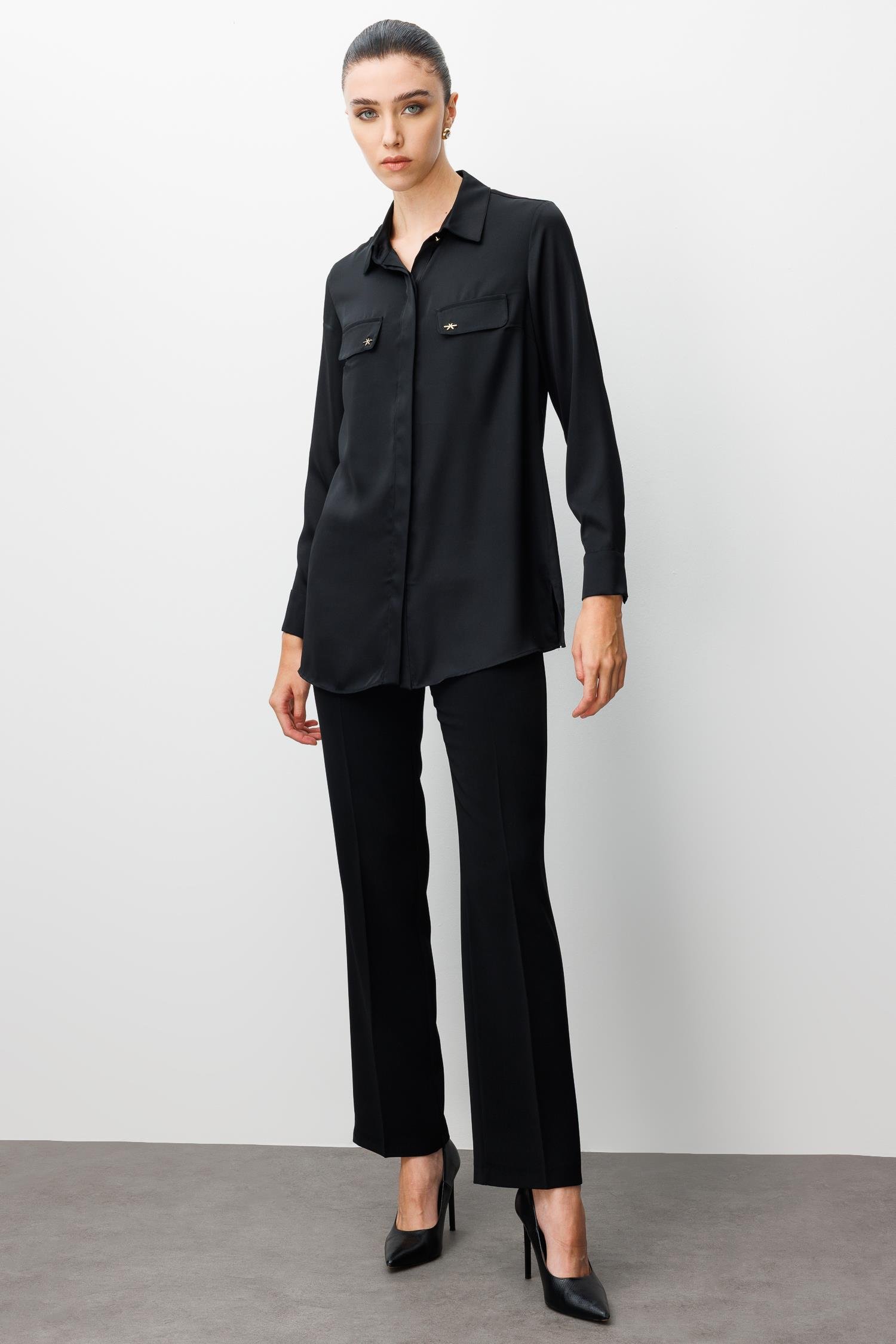 Modailgi  Cep Kapaklı Kolları Apoletli Saten Gömlek Siyah