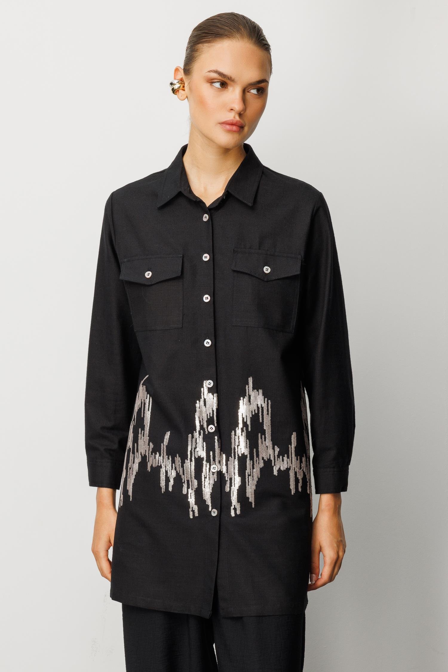 Modailgi  Cep Kapaklı Pul Nakış Detaylı Tunik Siyah