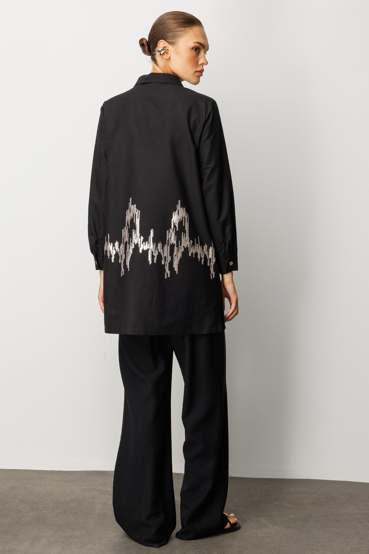 Modailgi  Cep Kapaklı Pul Nakış Detaylı Tunik Siyah