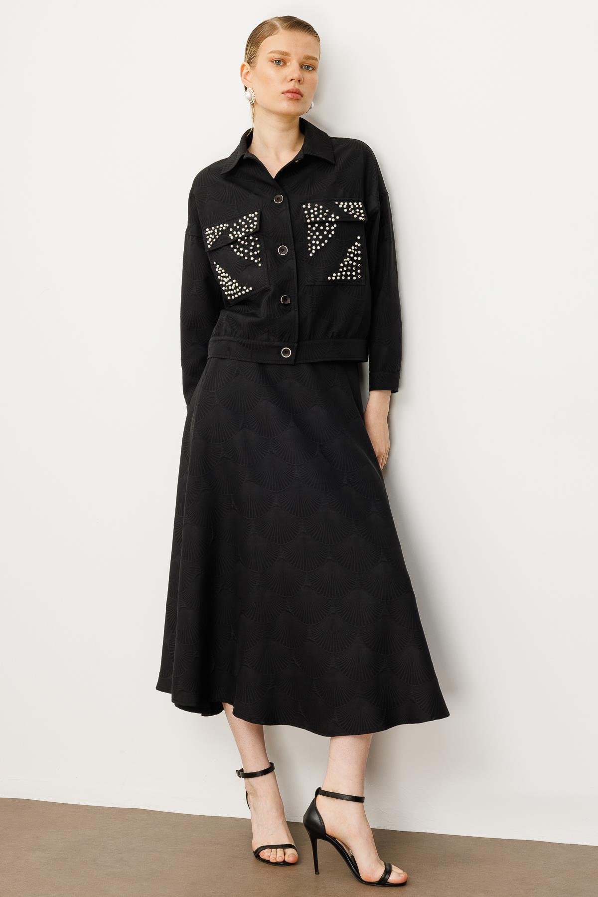 Modailgi  Cepleri İnci Detaylı Oversize Kısa Mont Siyah