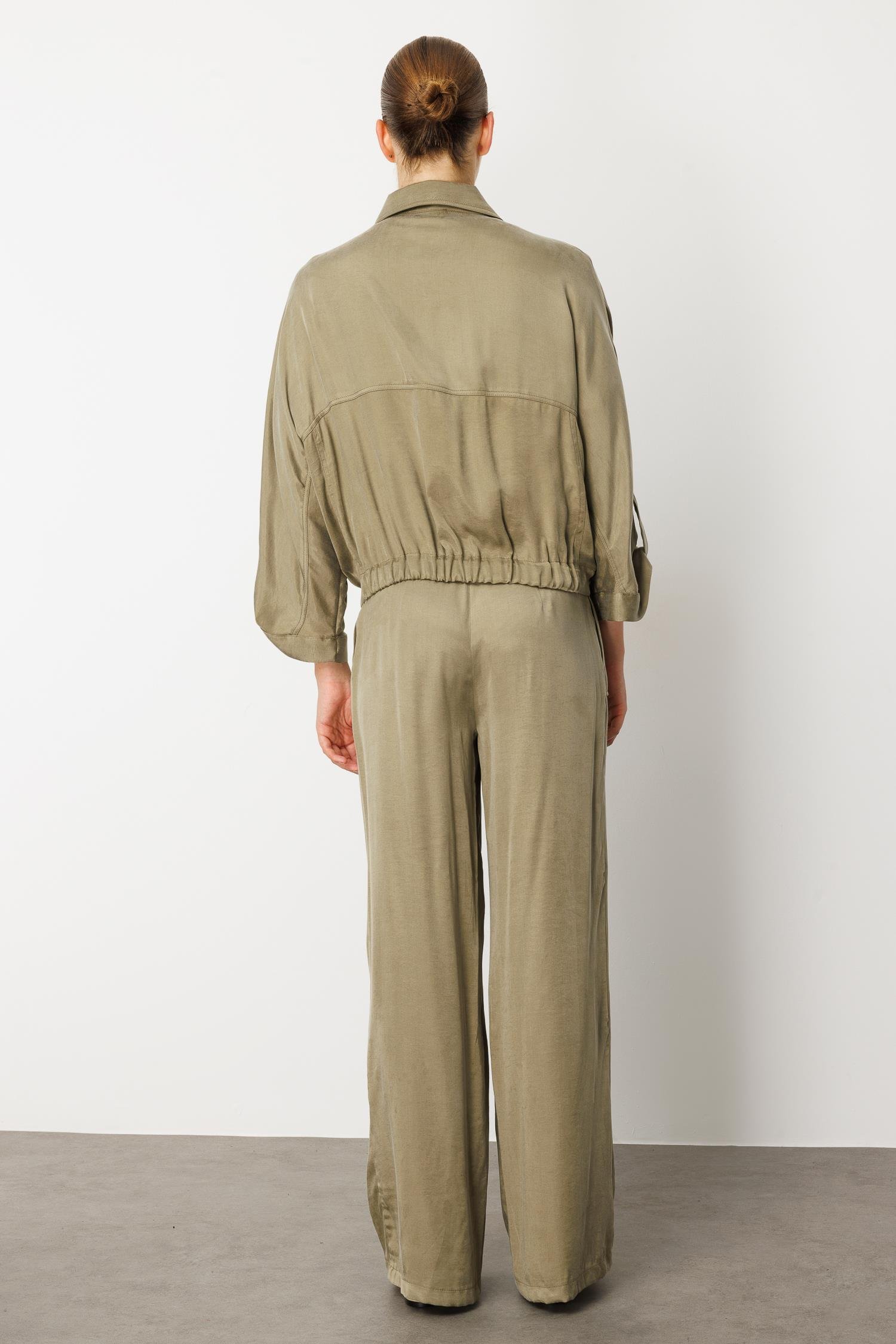 Modailgi  Cepleri Metal Aksesuarlı Beli Lastikli Gömlek - 40039 Haki