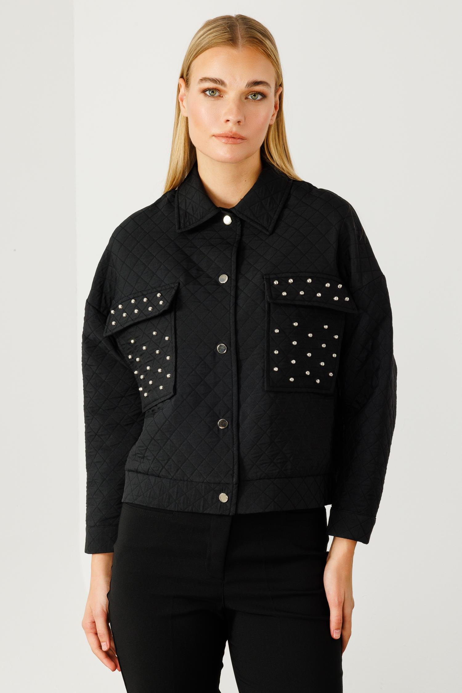 Modailgi  Cepleri Trok Detaylı Kısa Kapitone Mont Siyah