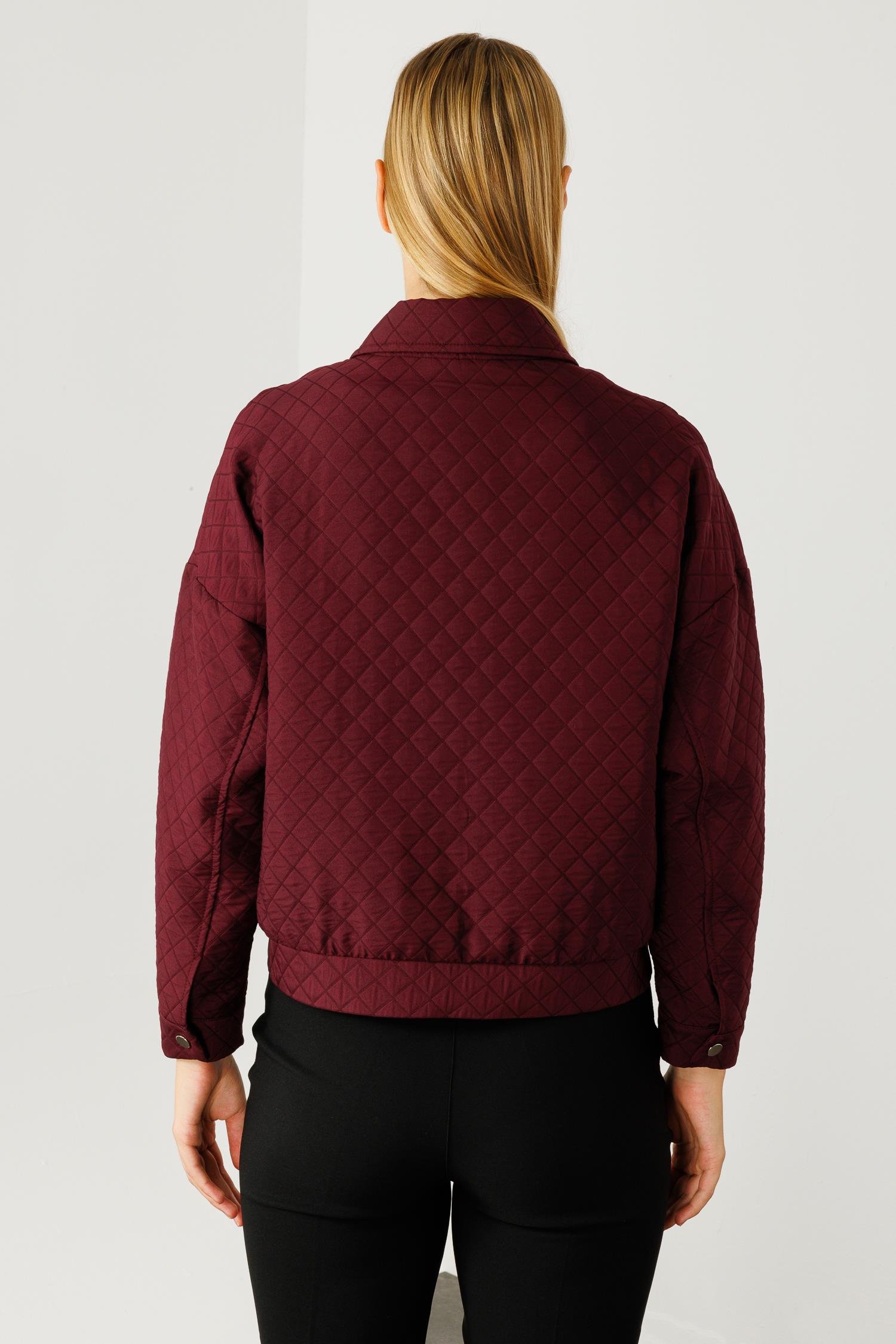 Modailgi  Cepleri Trok Detaylı Kısa Kapitone Mont Mürdüm