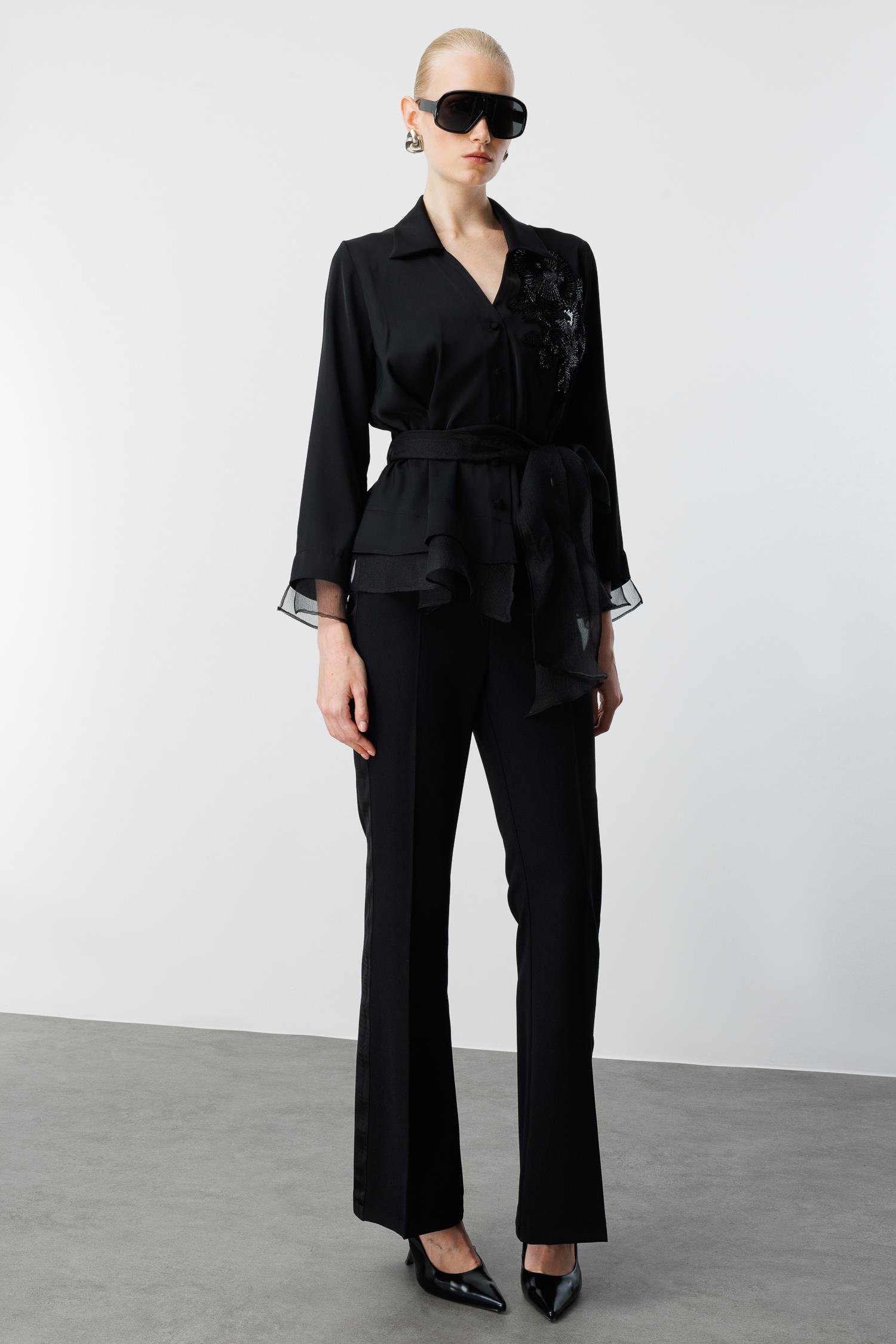 Modailgi  Çiçek Desen İşlemeli Organze Tüllü Gömlek Siyah