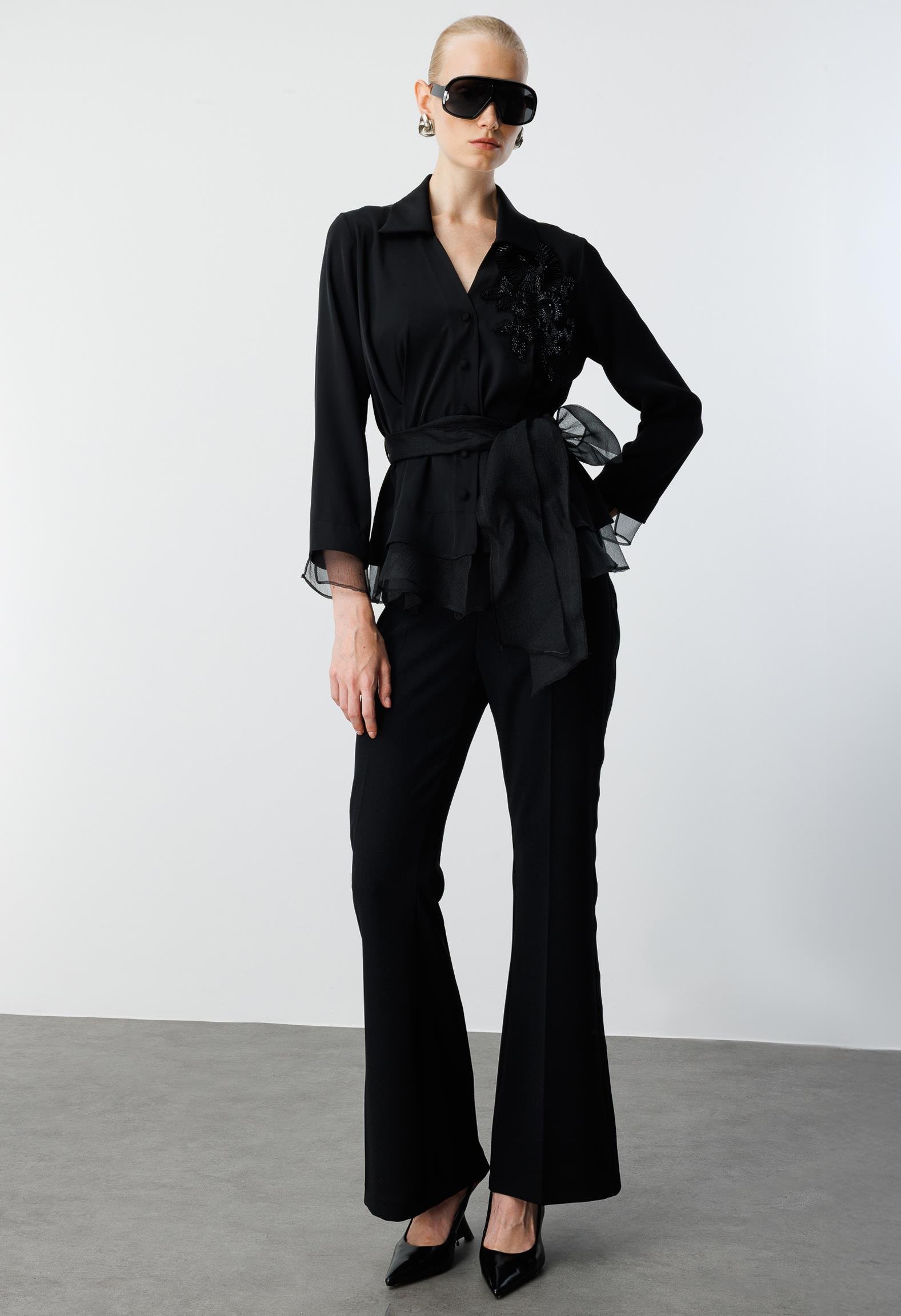 Modailgi  Çiçek Desen İşlemeli Organze Tüllü Gömlek Siyah