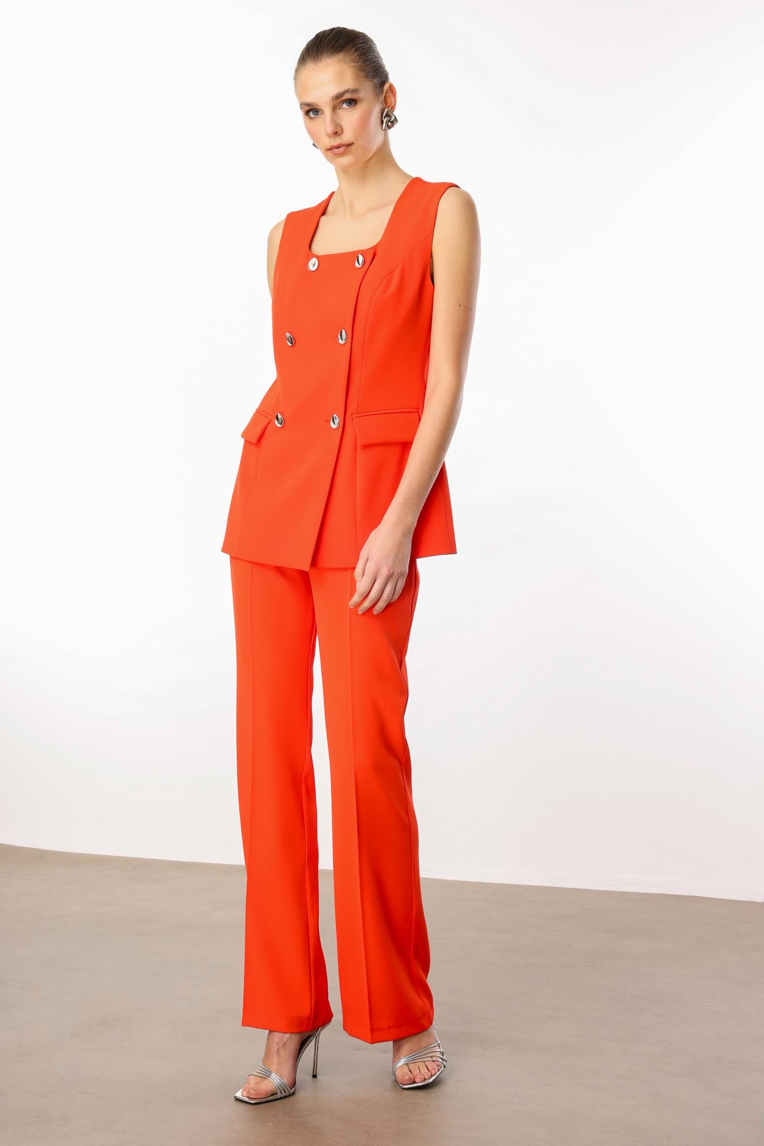 Modailgi  Çift Düğme Detaylı Kare Yaka Uzun Yelek Mercan