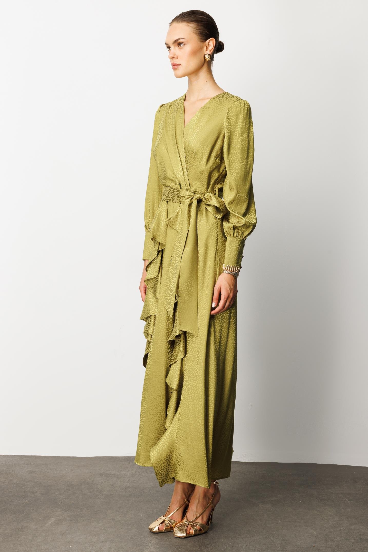 Modailgi  Çift Volanlı Jakar Desenli Kruvaze Elbise OLİVE PUANTİYELİ