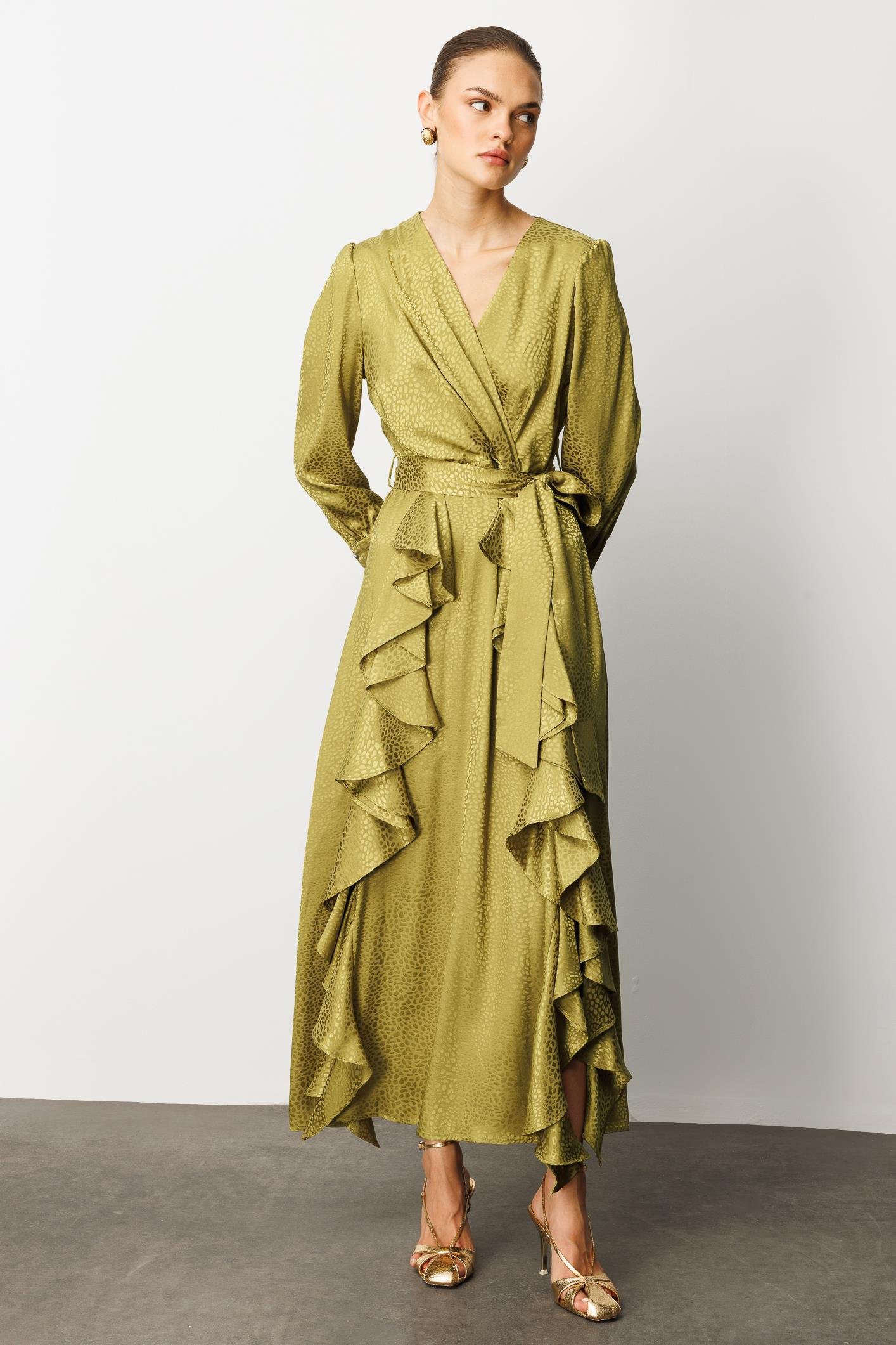 Modailgi  Çift Volanlı Jakar Desenli Kruvaze Elbise OLİVE PUANTİYELİ