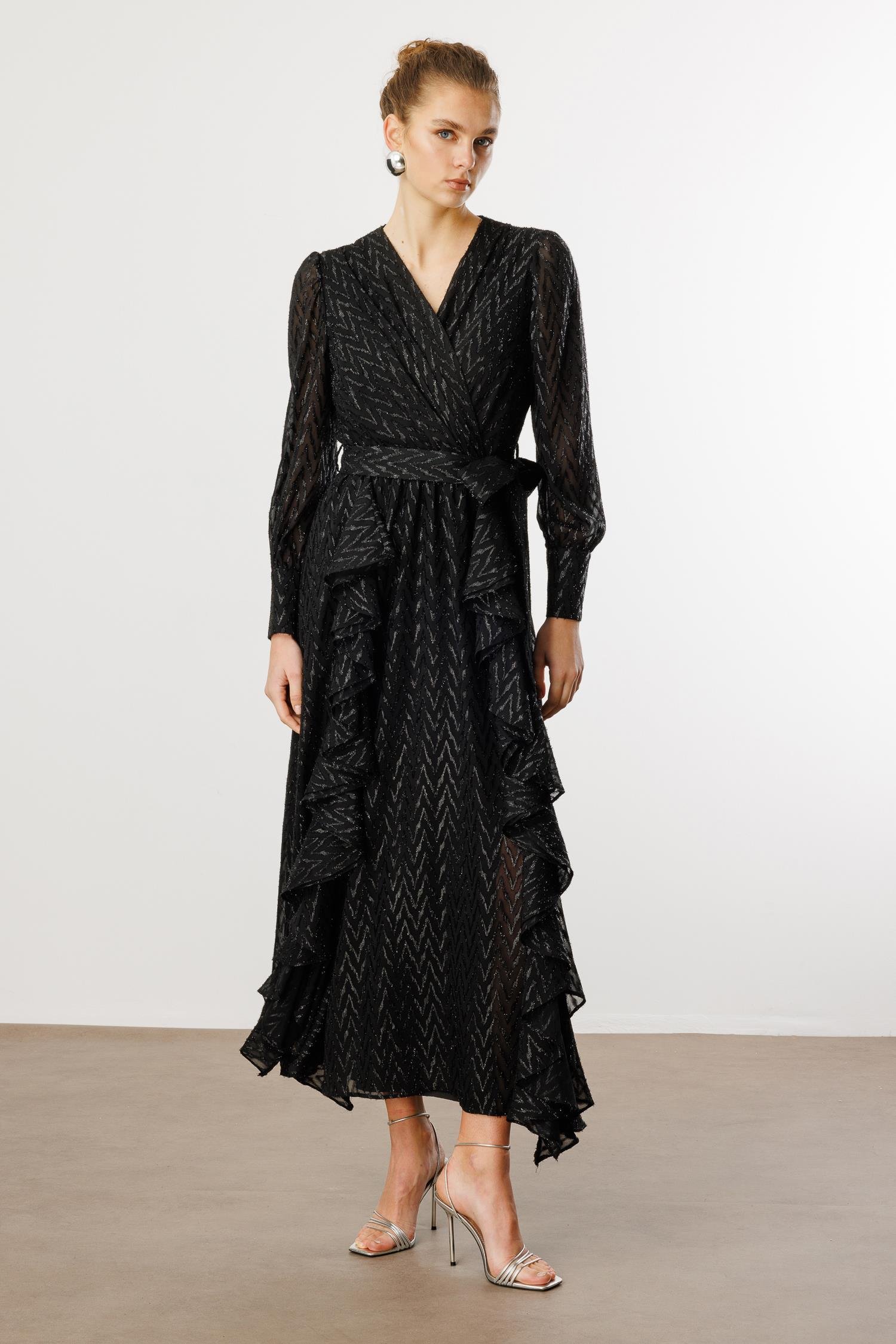 Modailgi  Çift Volanlı Simli Zikzak Desenli Kruvaze Elbise Siyah