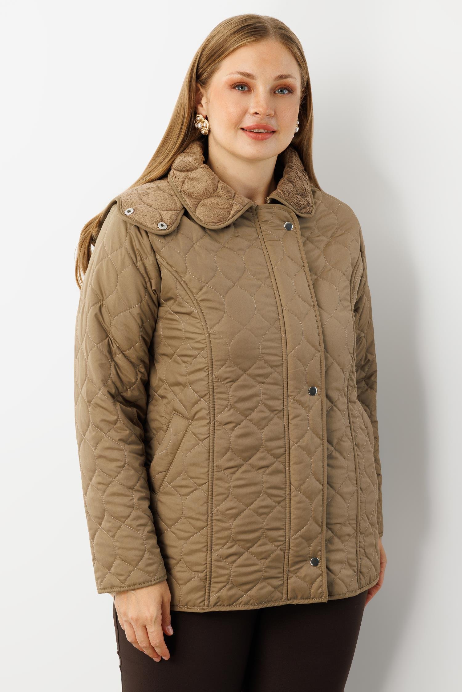 Modailgi  Çıtçıtlı Fermuarlı Soğan Desenli Kapüşonlu Kısa Kapitone Kaban Vizon