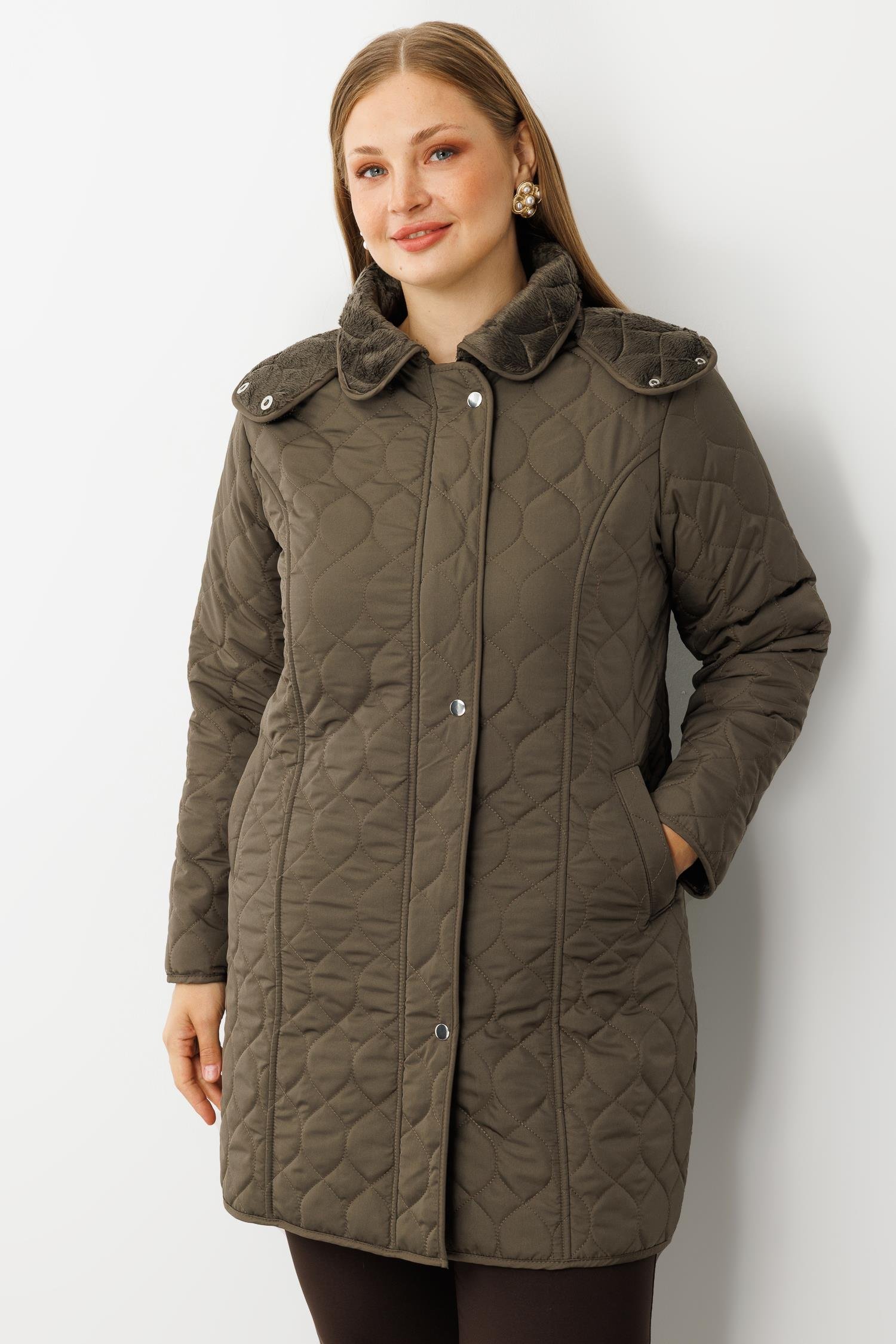 Modailgi  Çıtçıtlı Fermuarlı Soğan Desenli Kapüşonlu Kapitone Kaban Haki