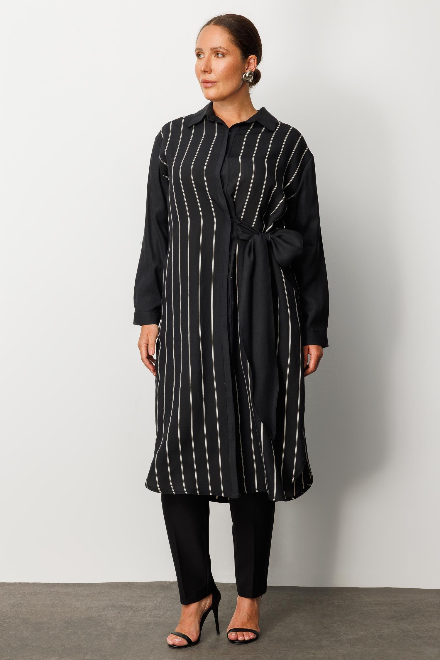 Modailgi  Çizgili Bağlama Detaylı Tunik Siyah