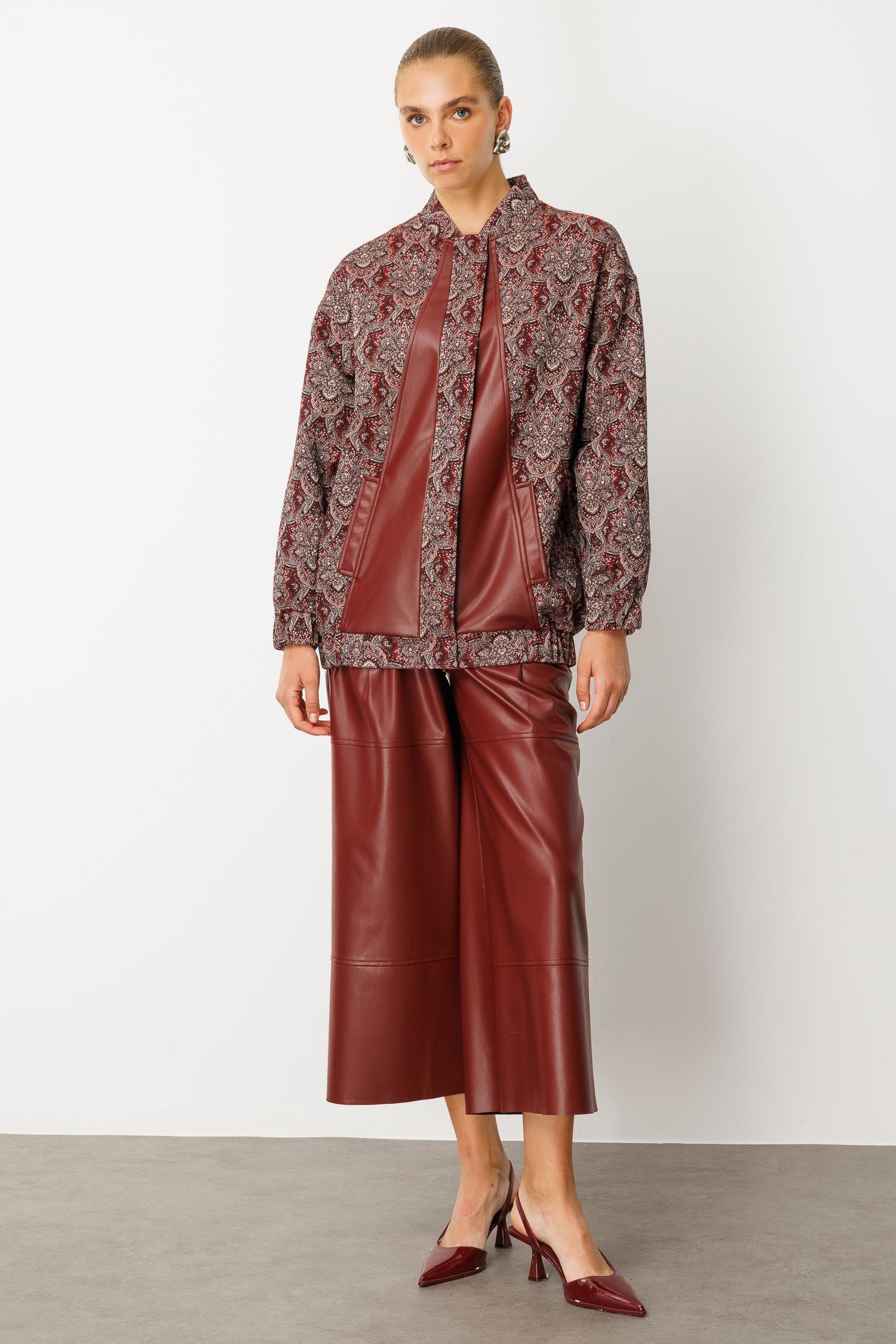 Modailgi  Deri Garni Detaylı Oversize Astarlı Jakar Kumaştan Bomber Ceket Bordo