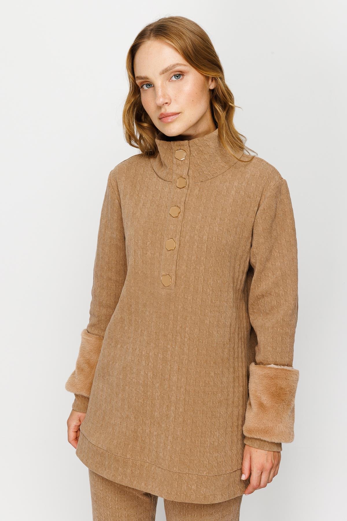 Modailgi  Dik Yaka Kolu Peluş Detaylı Tunik Camel