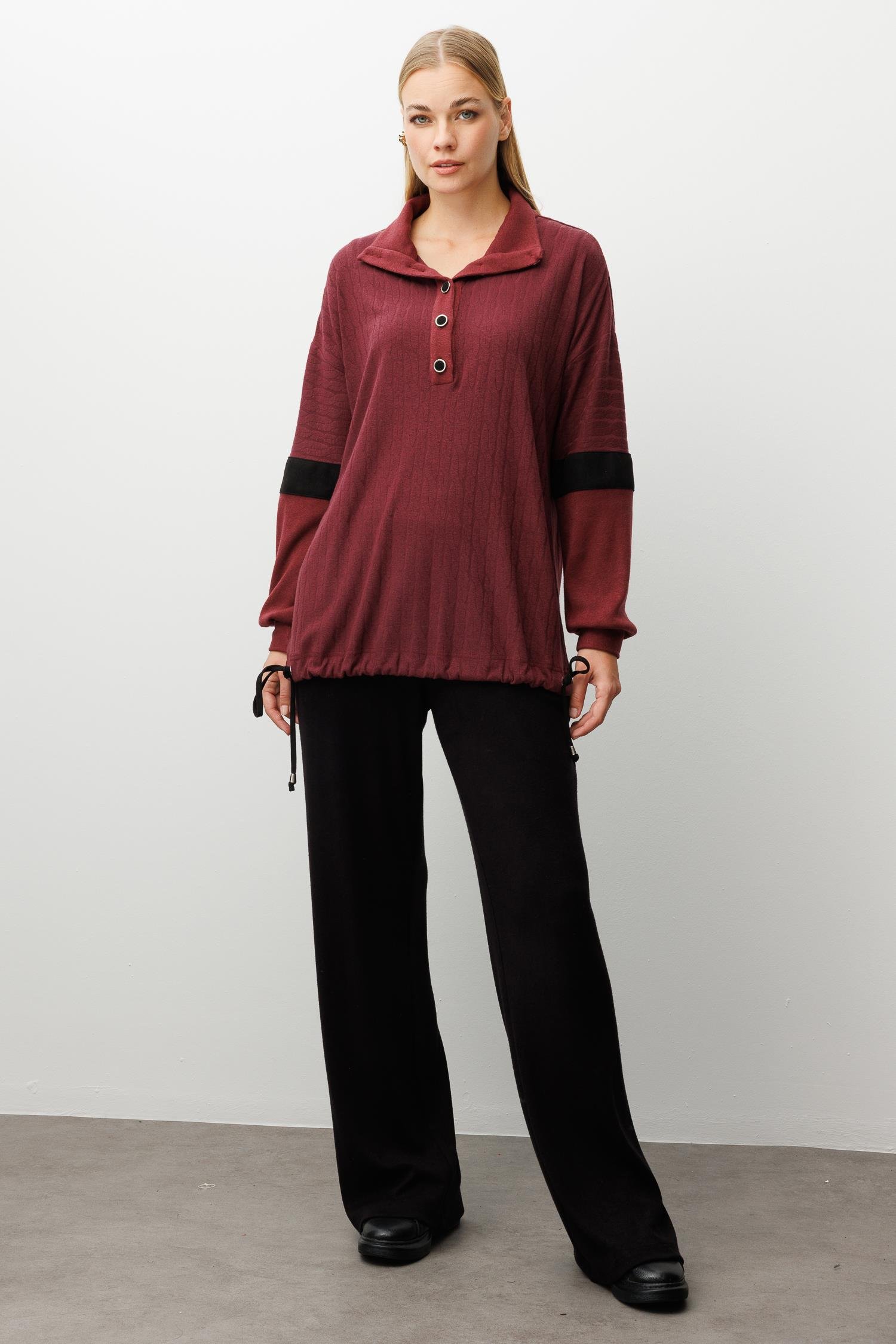 Modailgi  Dik Yakalı Etek Ucu Tünel Bağcık Detaylı Ara Boy Triko Tunik Bordo