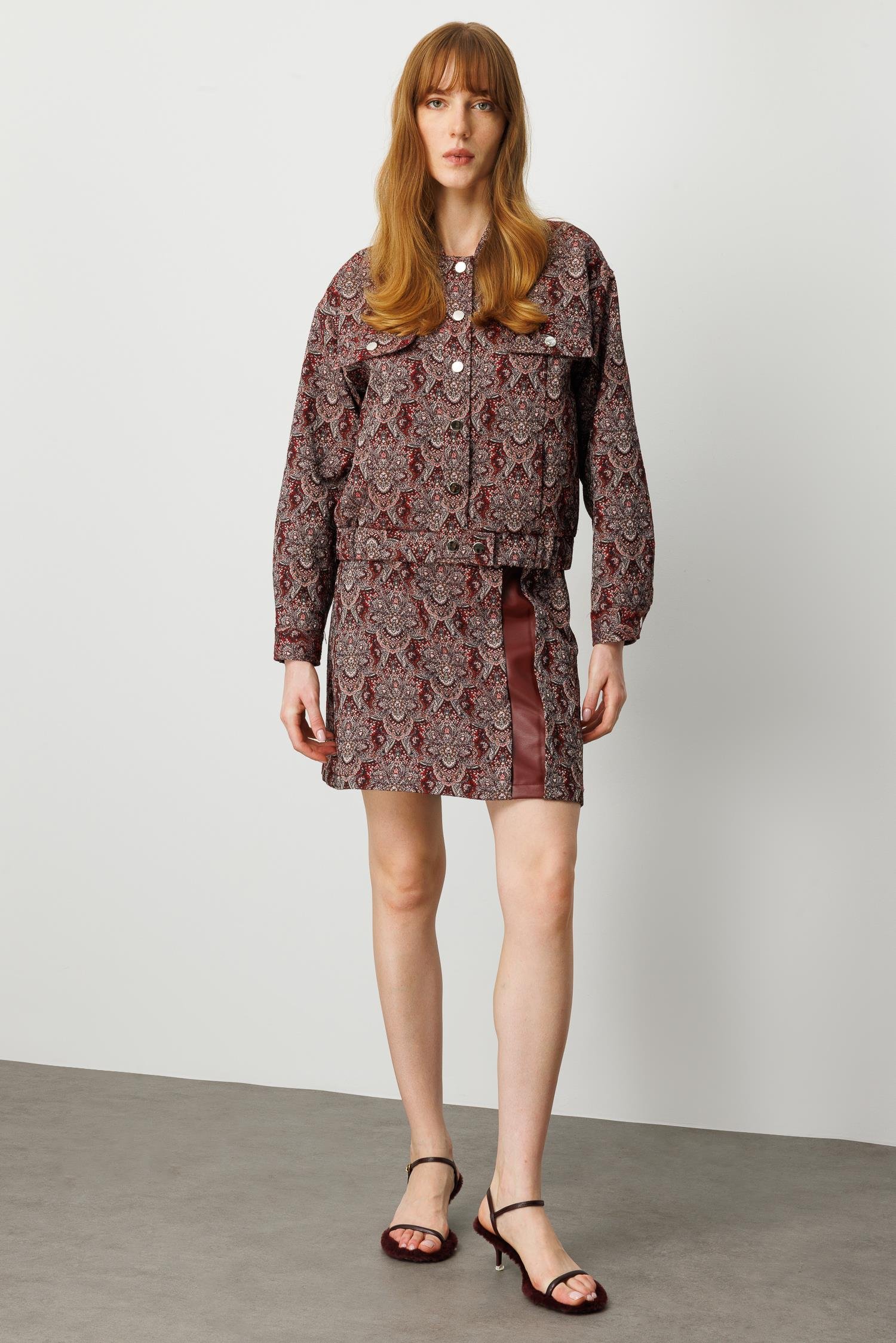 Modailgi  Düşük Kol Robalı Cepli Astarlı Kısa Oversize Bomber Jakar Ceket Bordo