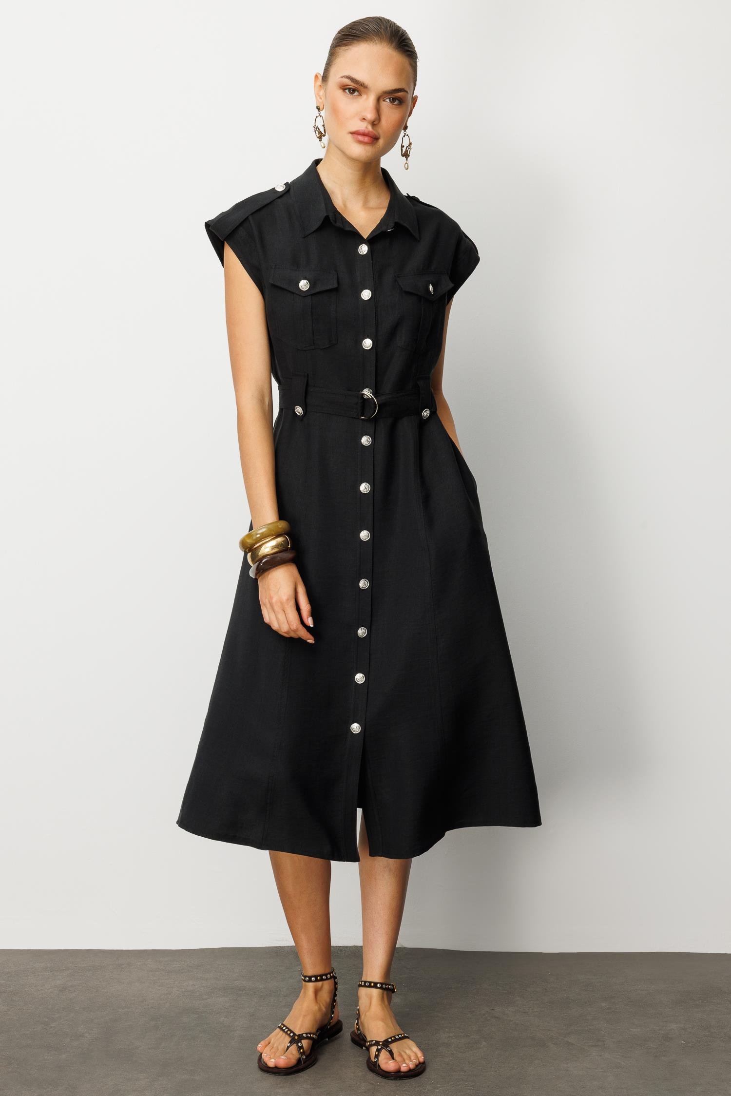 Modailgi  Düşük Omuzlu Apolet ve Kuşak Detaylı Düğme Kapamalı Midi Boy Elbise Siyah