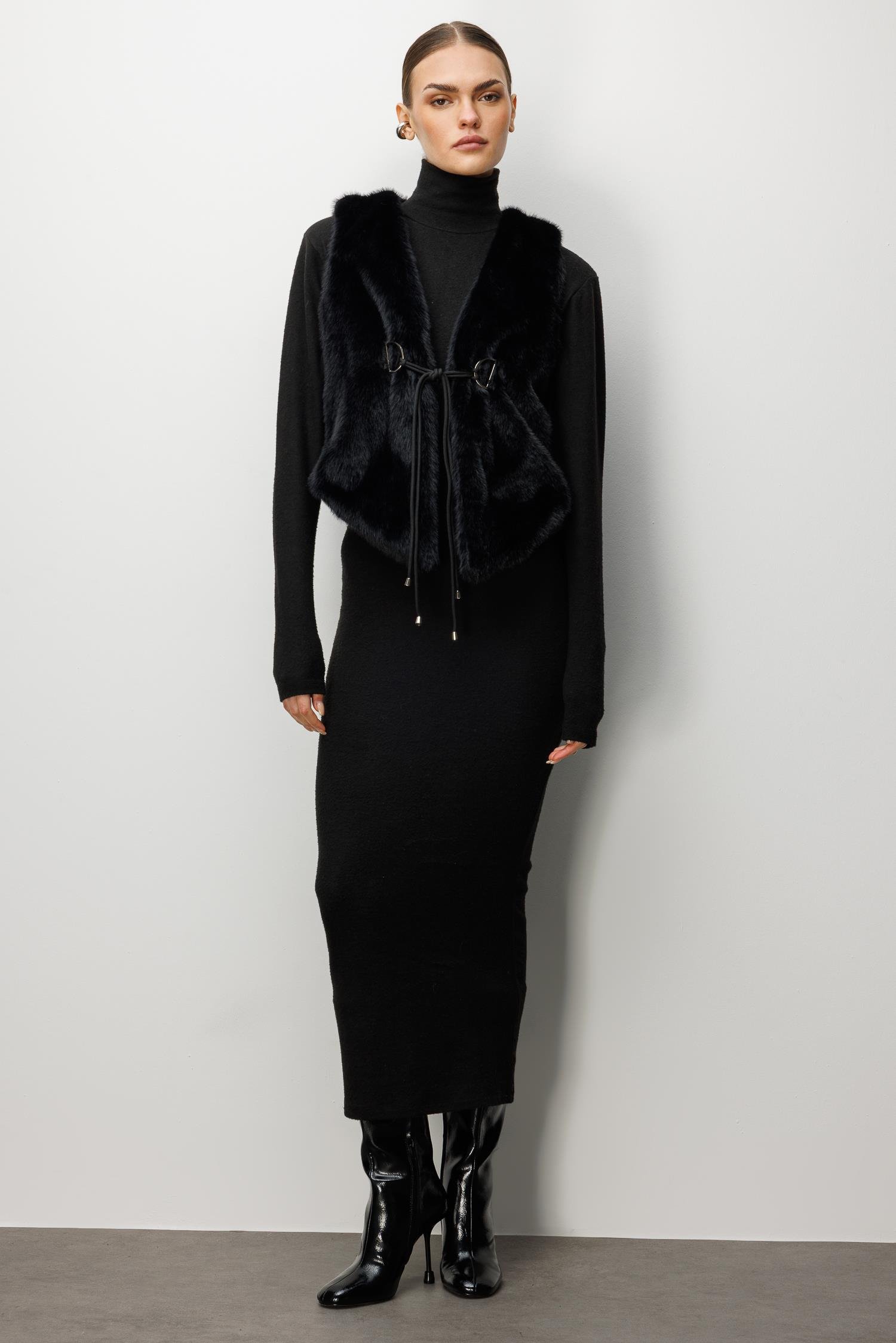 Modailgi  Düz Kısa Peluş Yelek Siyah