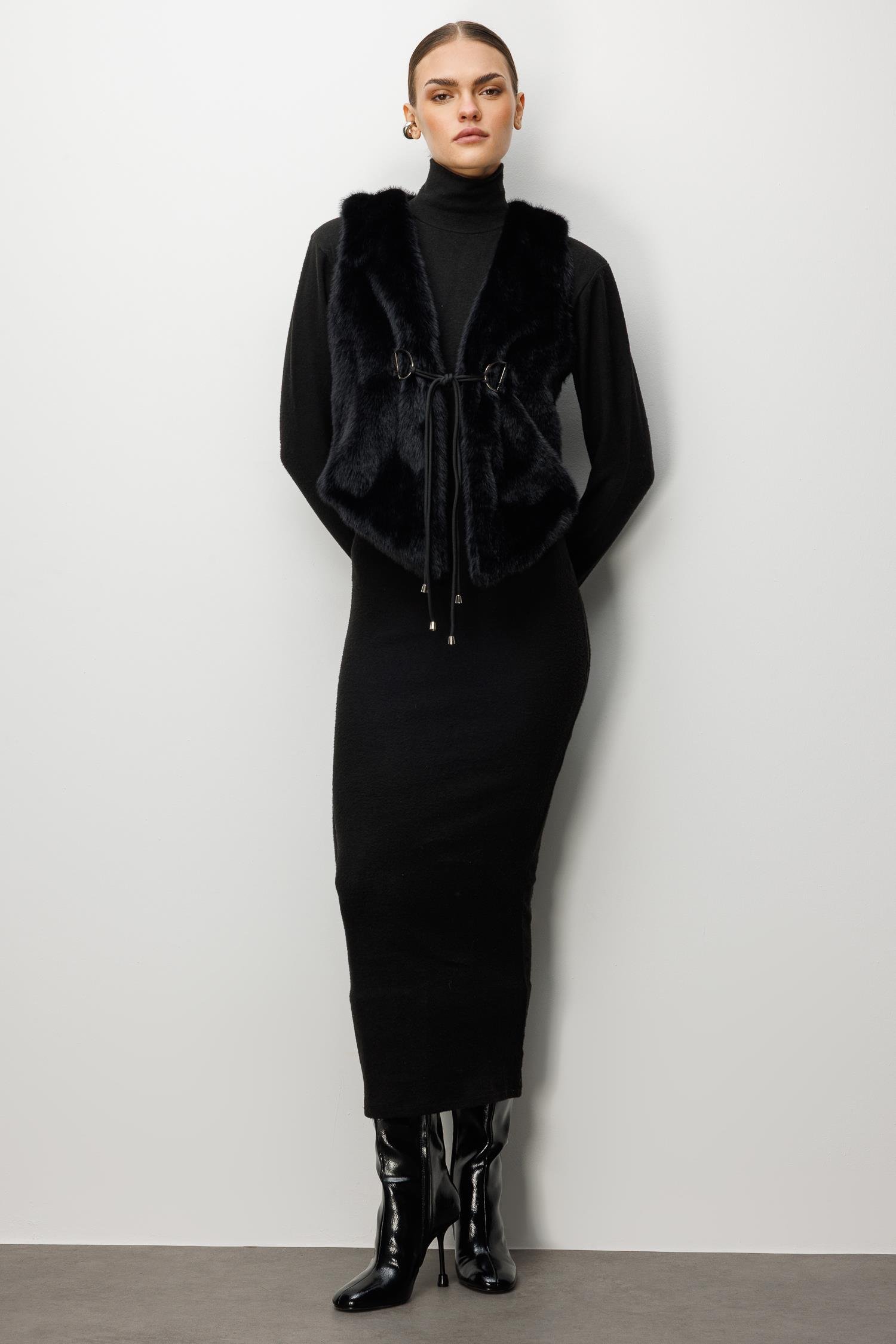 Modailgi  Düz Kısa Peluş Yelek Siyah