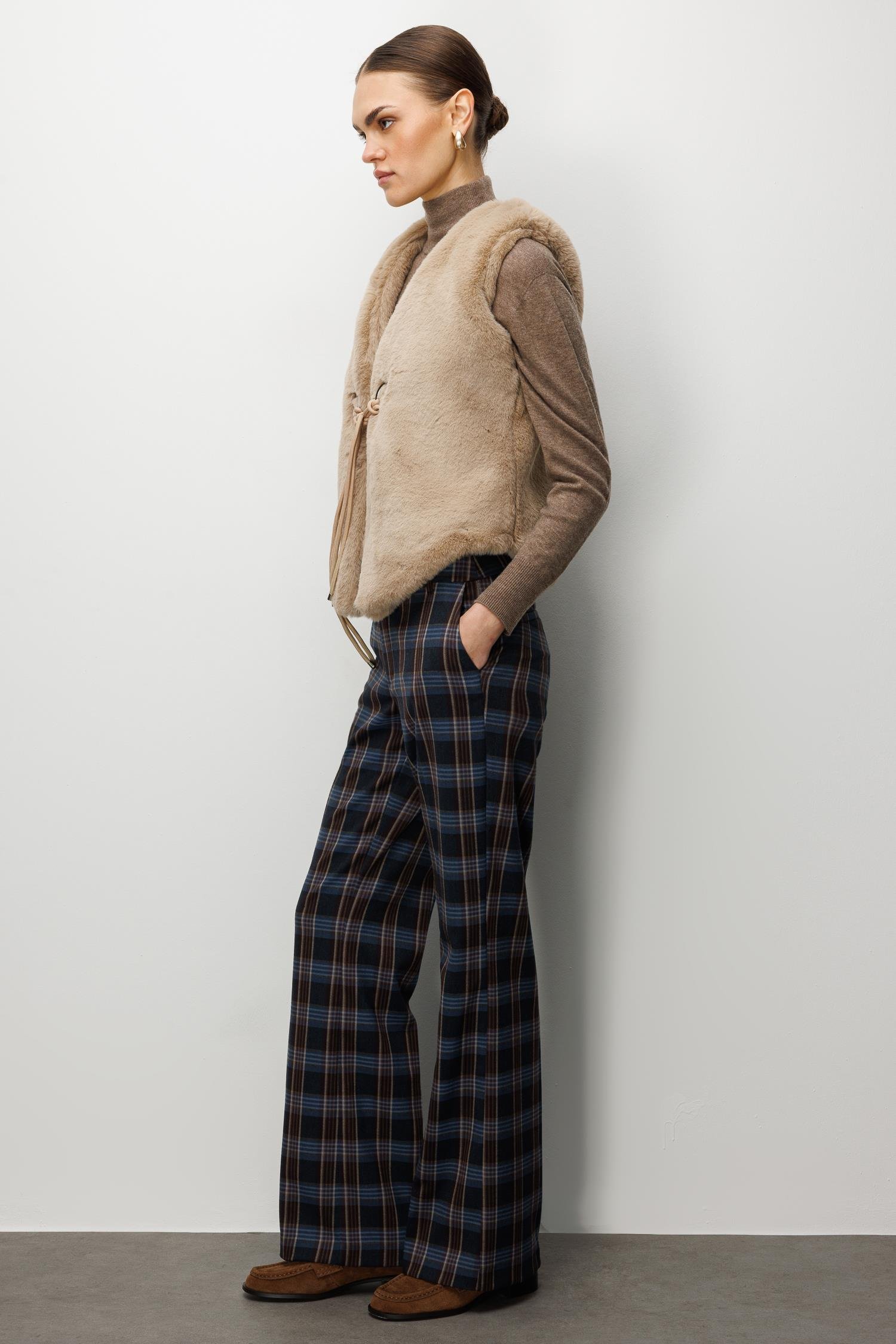 Modailgi  Düz Kısa Peluş Yelek Vizon