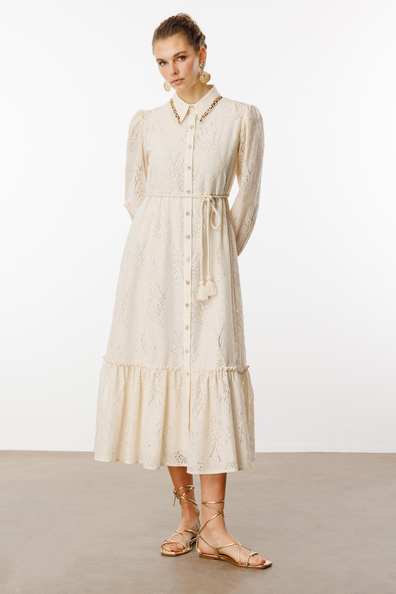 Modailgi  Düz Kumaş Garni Detaylı İşlemeli İçlik Kapamalı Uzun Dantel Elbise Taş