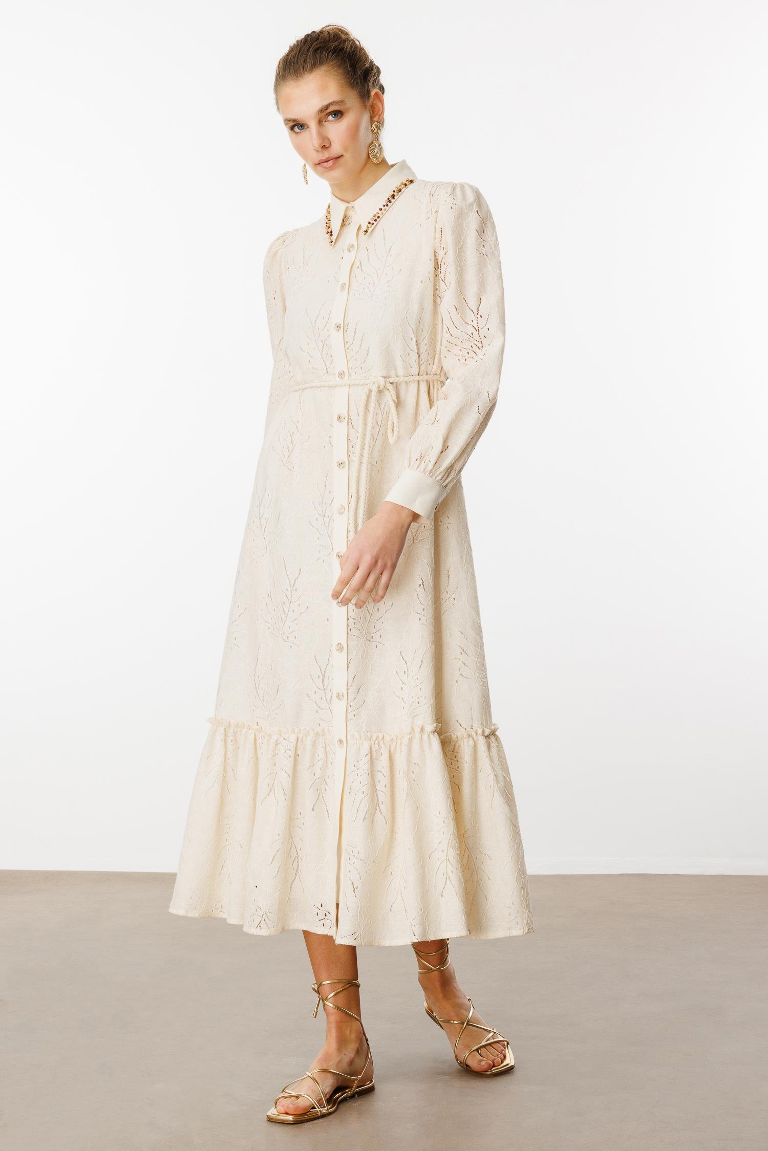 Modailgi  Düz Kumaş Garni Detaylı İşlemeli İçlik Kapamalı Uzun Dantel Elbise Taş