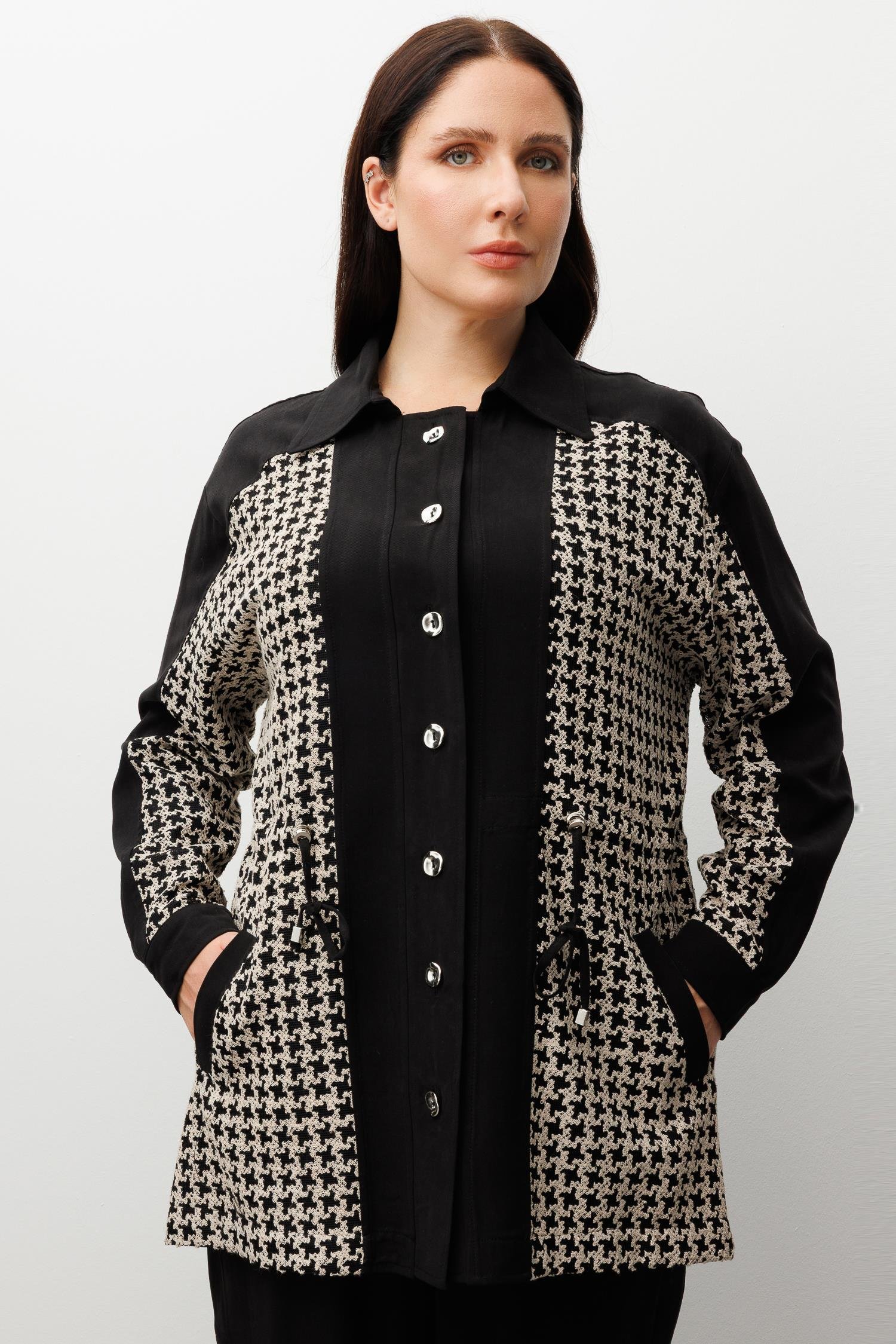 Modailgi  Erkek Yaka Beli Büzgülü Kazayağı Desen Nakışlı Kumaş Düğme Detaylı Tunik Siyah