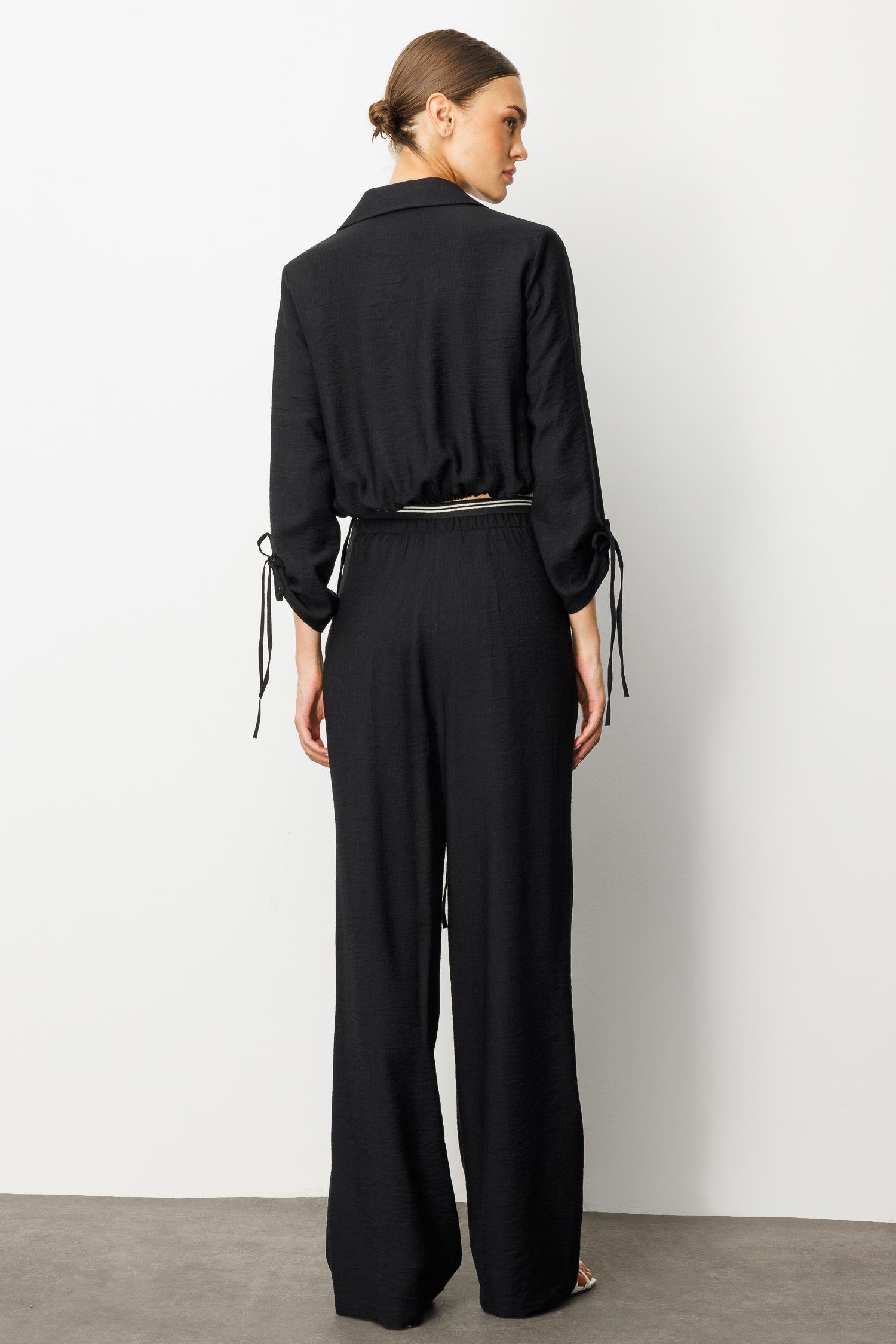 Modailgi  Etek Ucu Lastik ve Ribana Detaylı Bağlamalı Kısa Bluz Gömlek Siyah