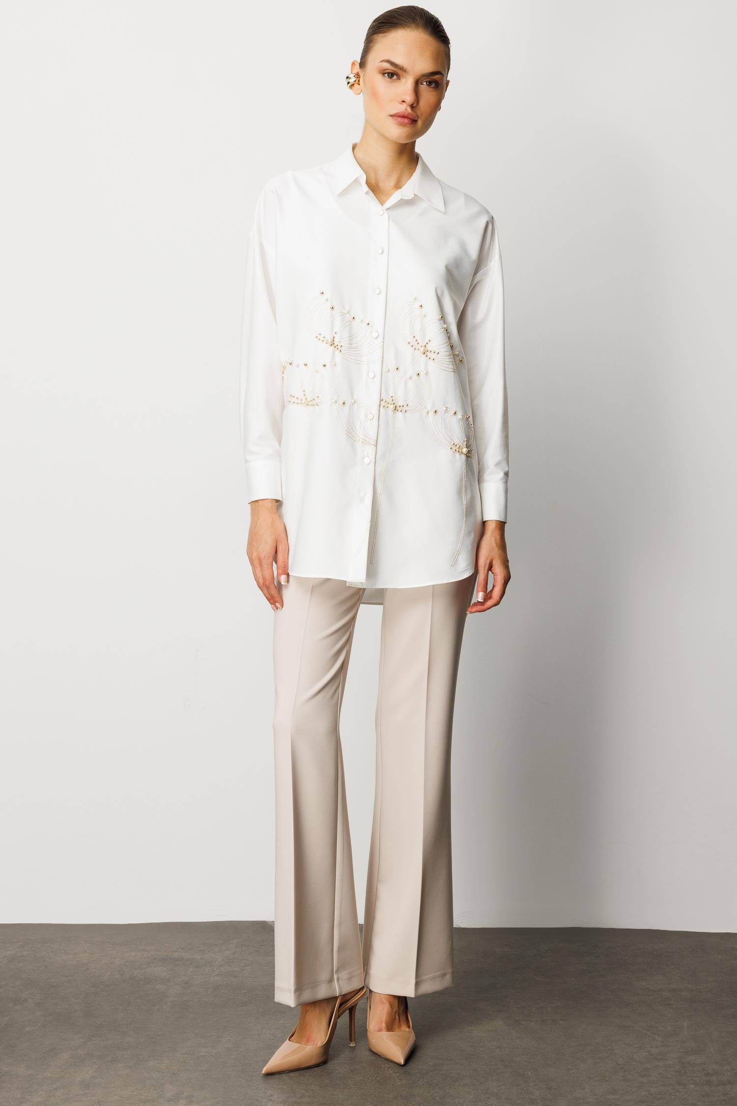 Modailgi  Etek Ucu Nakış Desenli İnci İşlemeli Rahat Kesim Gömlek Ekru