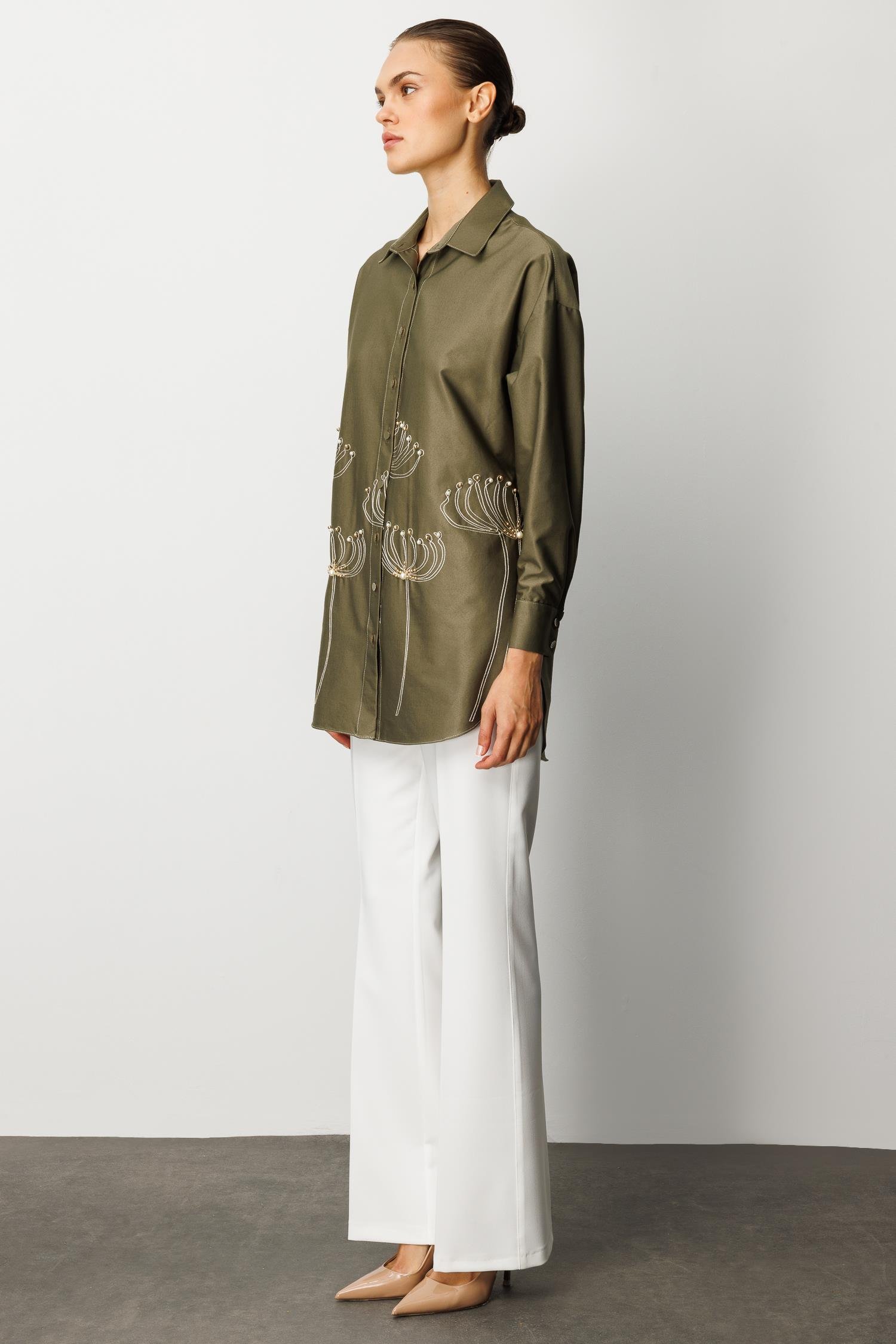 Modailgi  Etek Ucu Nakış Desenli İnci İşlemeli Rahat Kesim Gömlek Haki