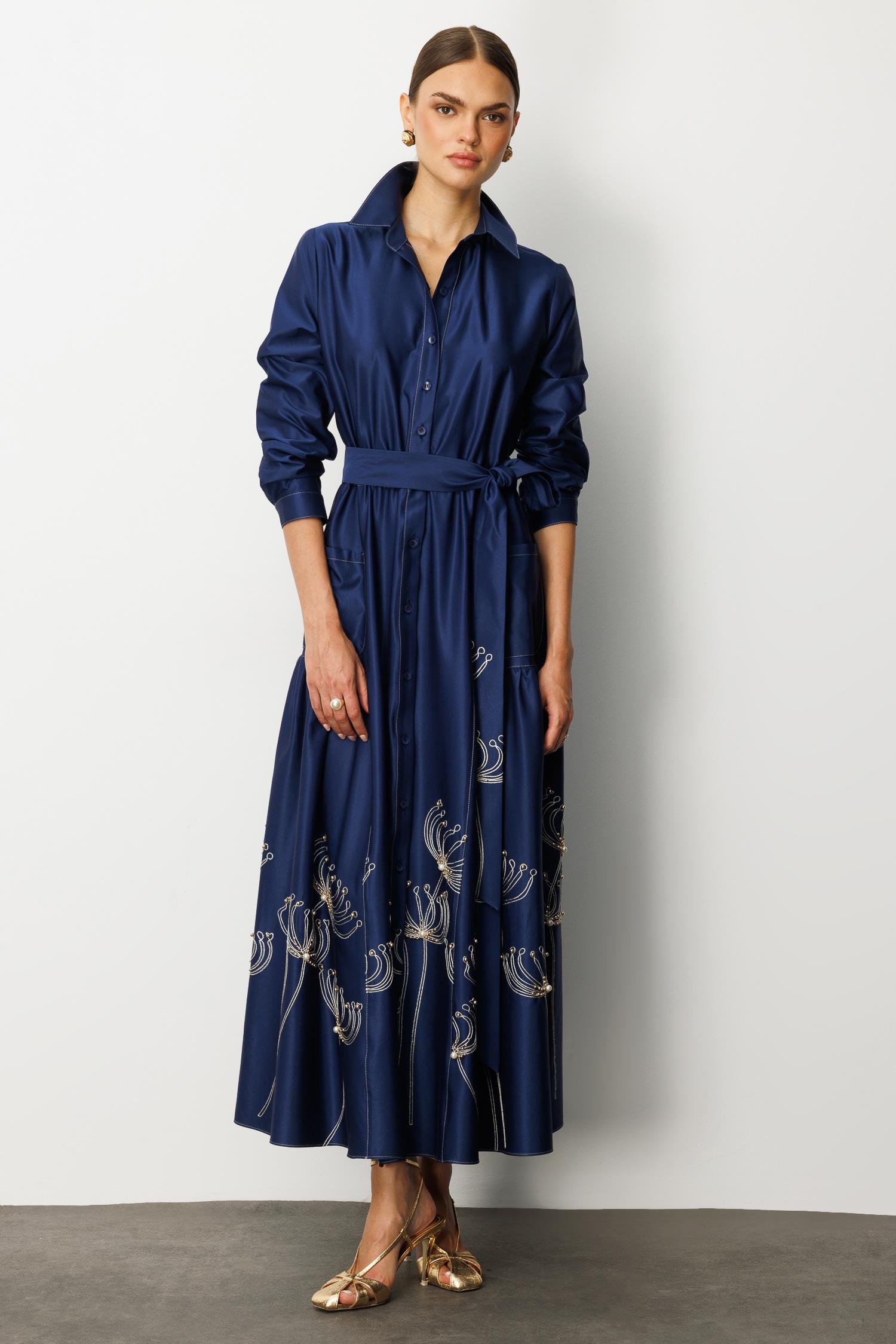 Modailgi  Etek Ucu Nakış ve İşlemeli Beli Lastikli Kuşaklı Safari Kol Uzun Elbise Lacivert