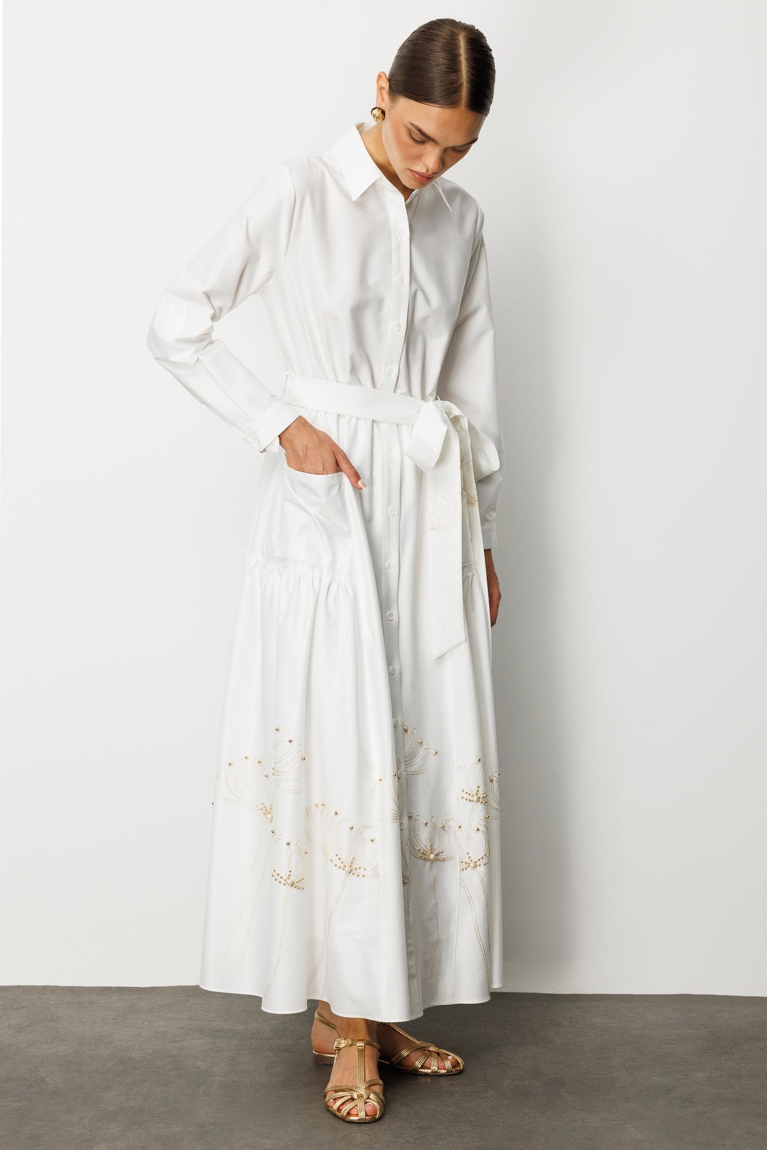 Modailgi  Etek Ucu Nakış ve İşlemeli Beli Lastikli Kuşaklı Safari Kol Uzun Elbise Ekru