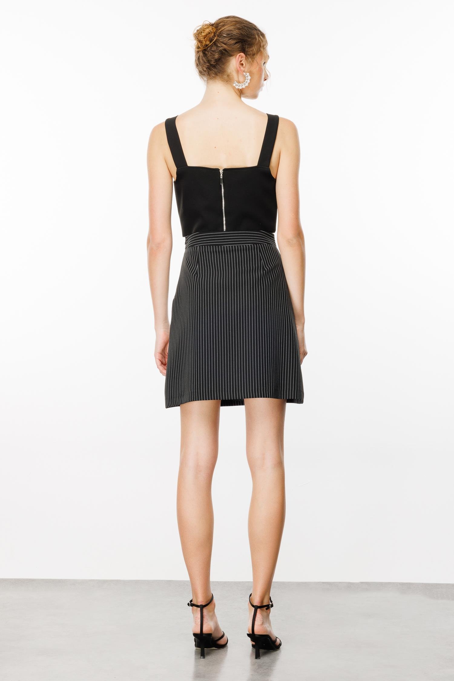 Modailgi  Fermuar Detaylı Yırtmaç Görünümlü Çizgili Çan Etek Siyah