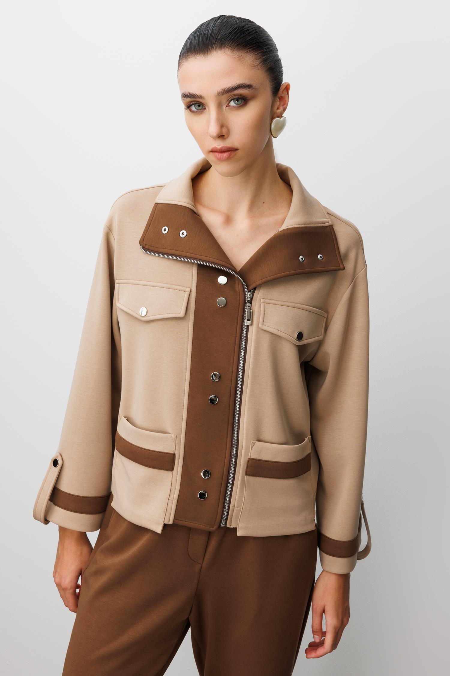 Modailgi  Fermuar Kapamalı Düşük Kol Cep Ve Apolet Detaylı Kısa Devrik Yaka Gömlek - 40064 Vizon