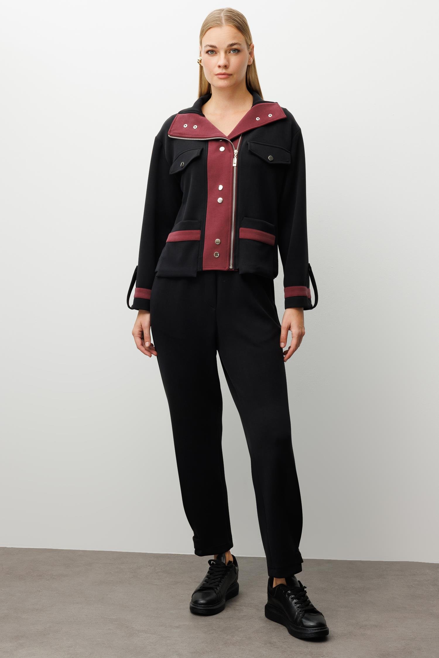 Modailgi  Fermuar Kapamalı Düşük Kol Cep Ve Apolet Detaylı Kısa Devrik Yaka Gömlek - 40064 Siyah