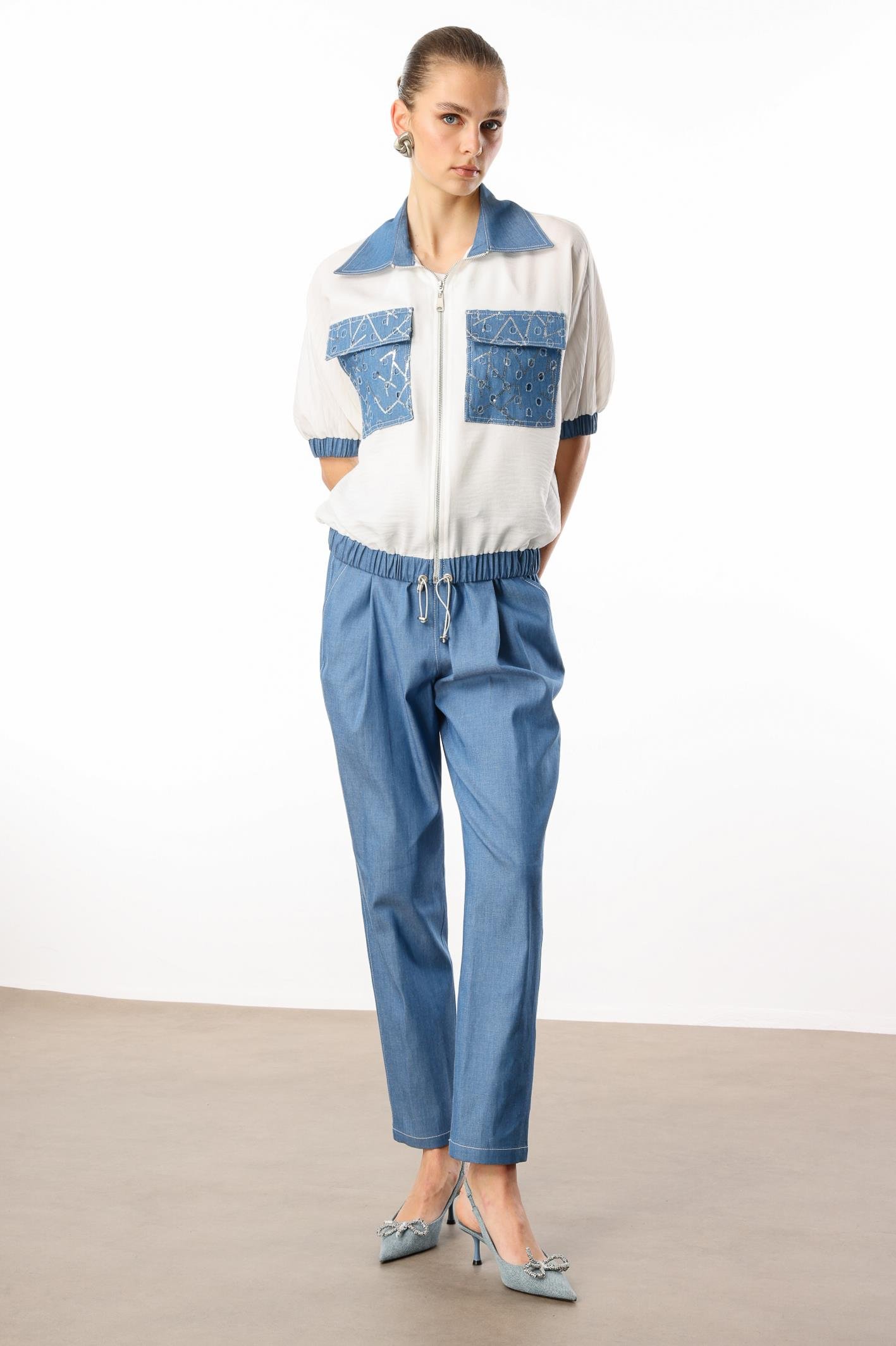 Modailgi  Fermuar Kapamalı Düz ve Pullu Tencel Kumaş Garnili Kısa Bluz Orijinal