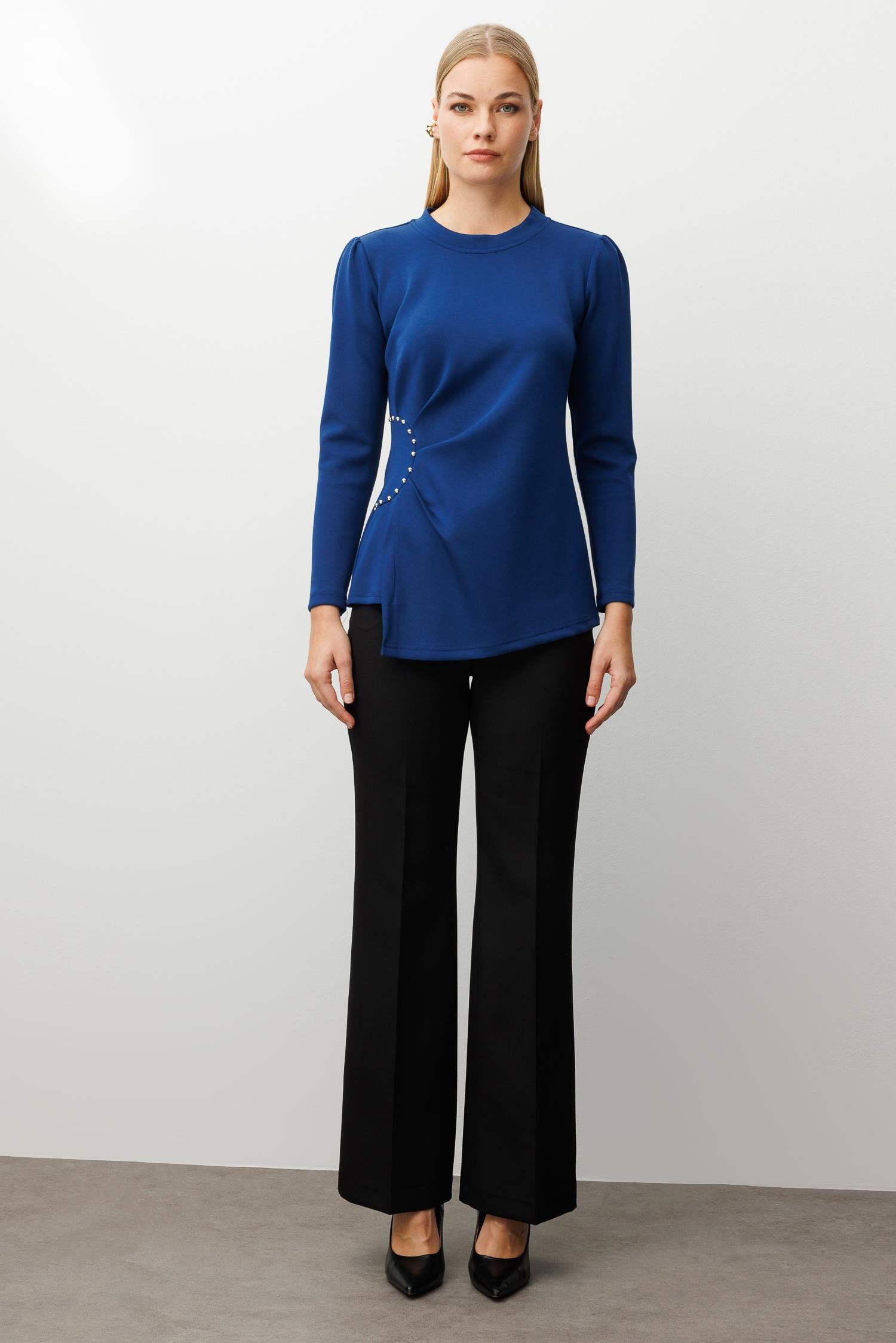 Modailgi  İnci Detaylı Pileli Sıfır Yaka Örme Bluz İndigo