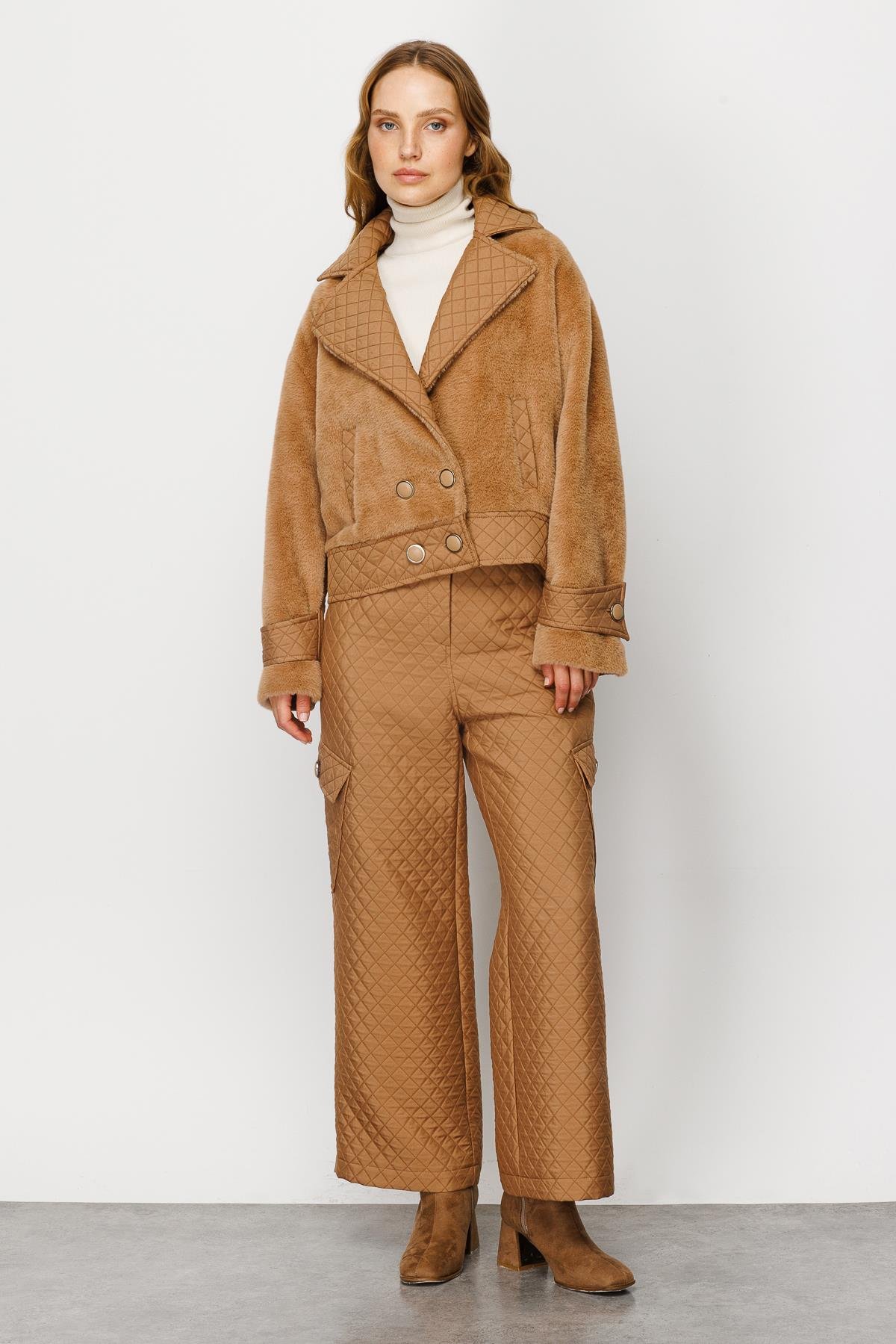Modailgi  Kapitone Detaylı Kruvaze Peluş Mont Camel