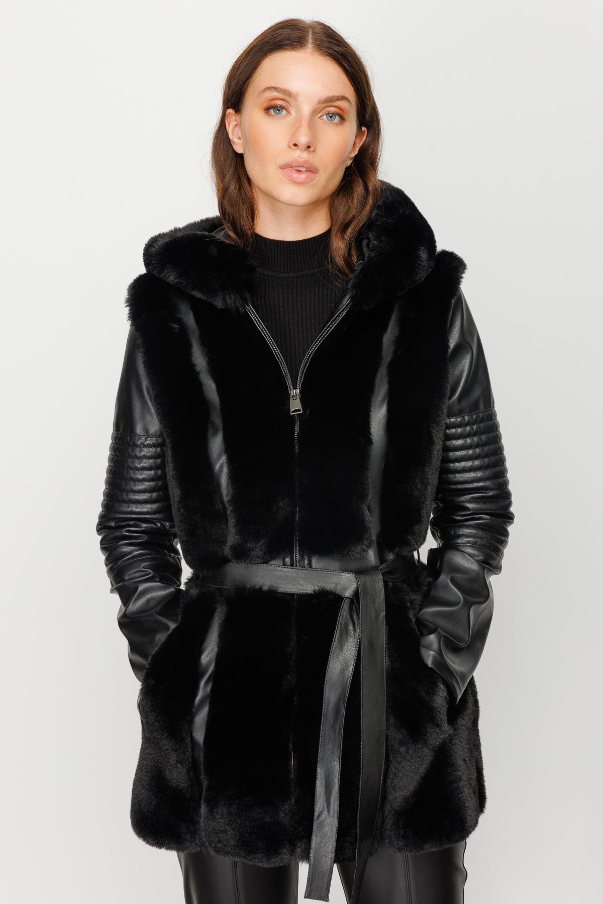 Modailgi  Kapüşonlu Kürk Detaylı Deri Kaban Siyah