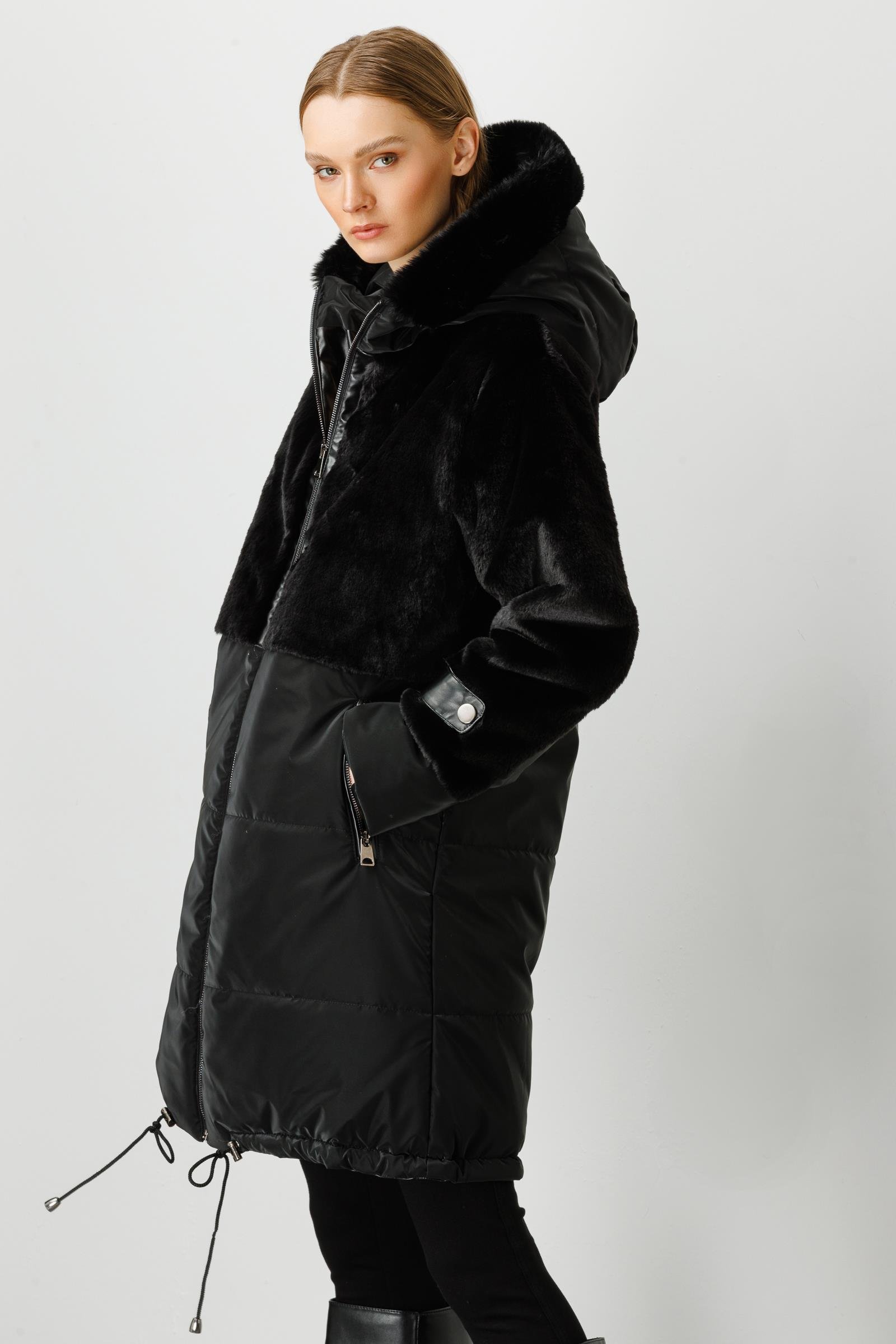 Modailgi  Kapüşonlu Kürk Detaylı Kaban Siyah