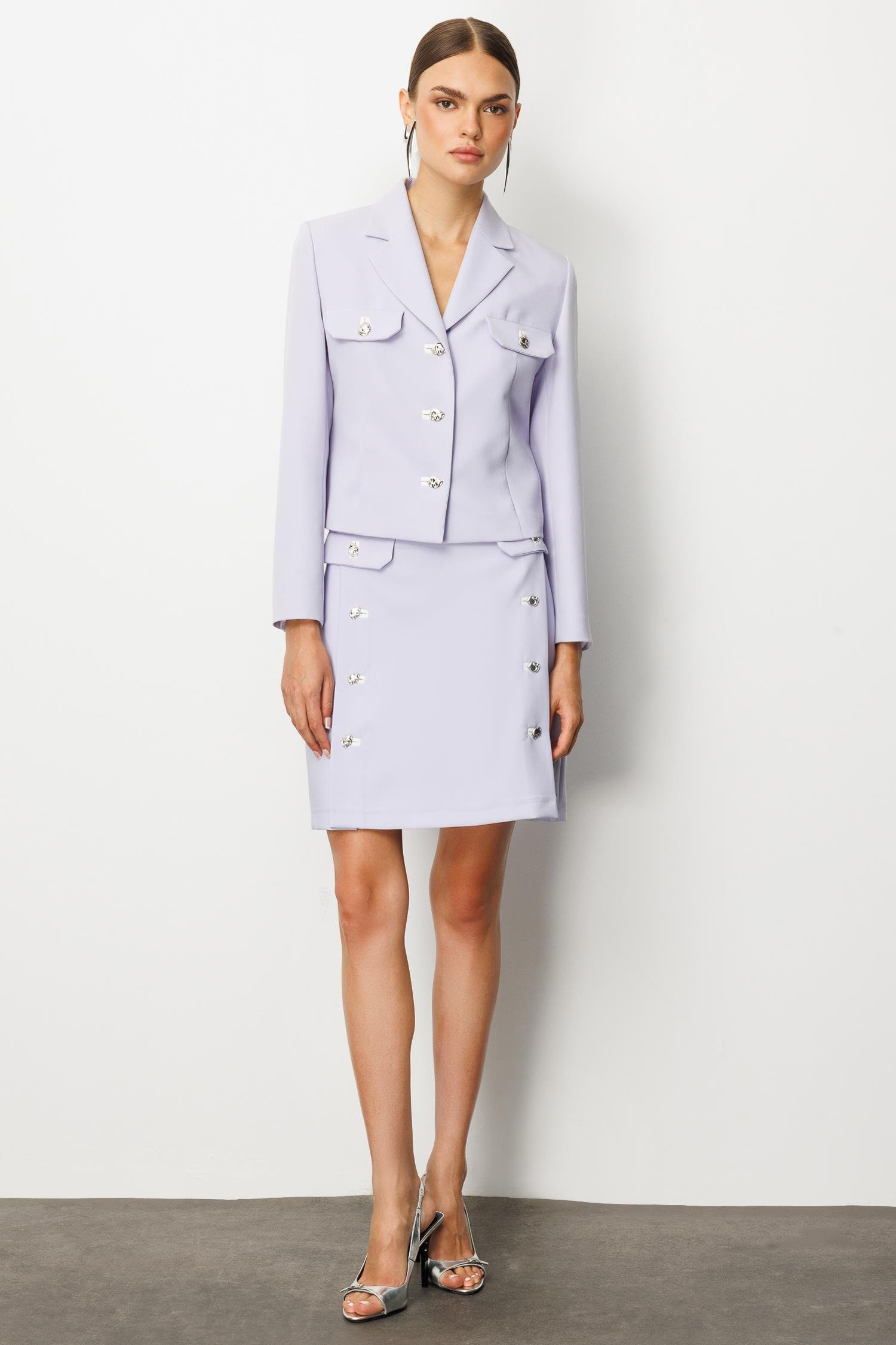 Modailgi  Kelebek Yaka Cep Detaylı Fleto ile Düğme Kapamalı Crop Ceket Lila