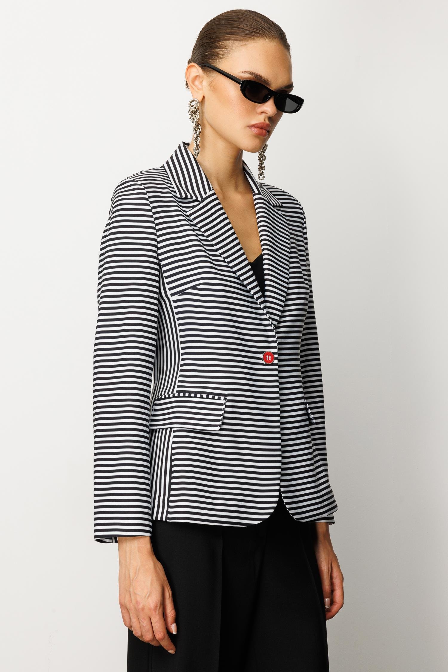 Modailgi  Kelebek Yaka Tek Düğme Kapama File Astar Çizgili Ceket Siyah