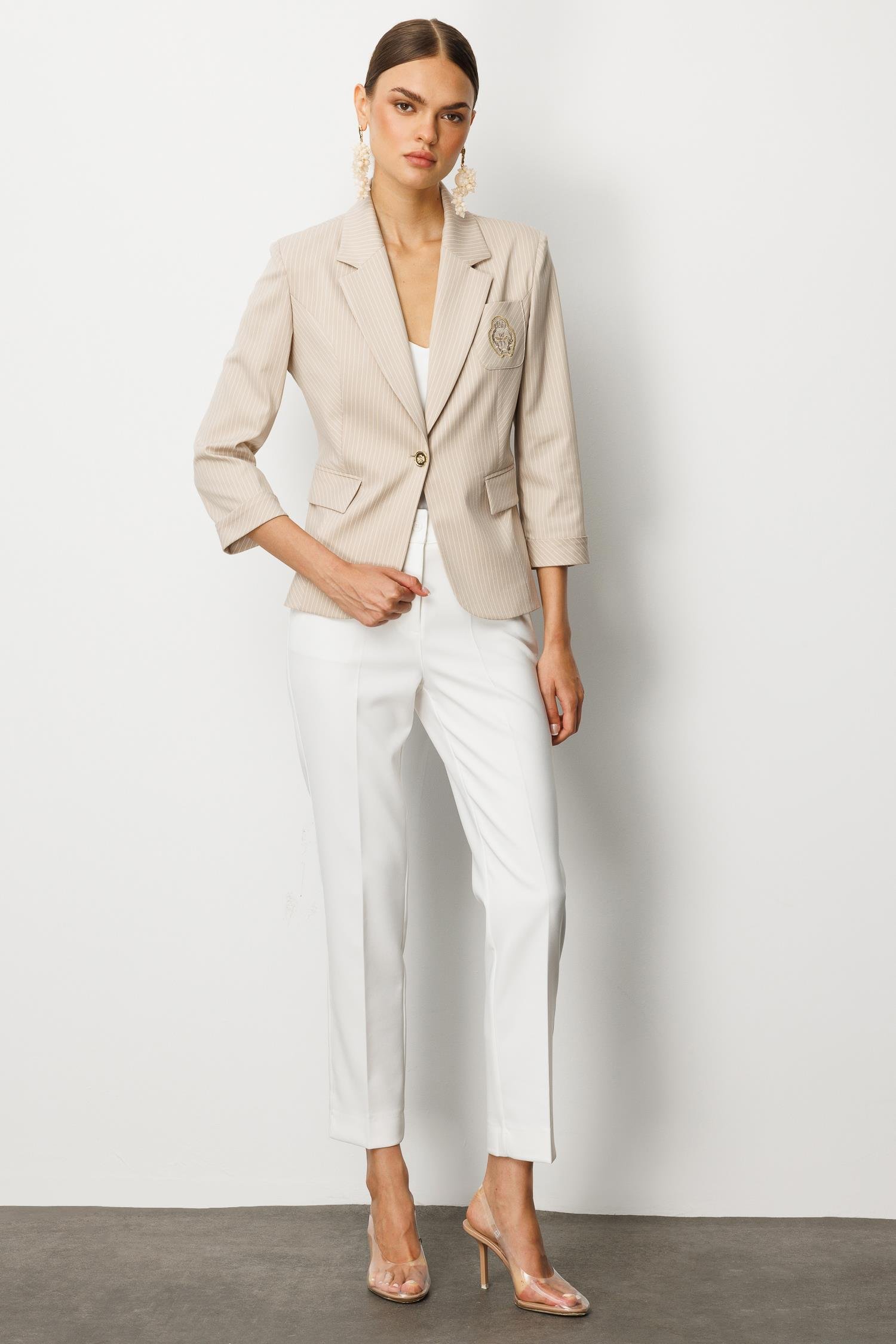 Modailgi  Kelebek Yaka Truvakar Kol Nakış Detaylı Yarım Astarlı Ceket Taş