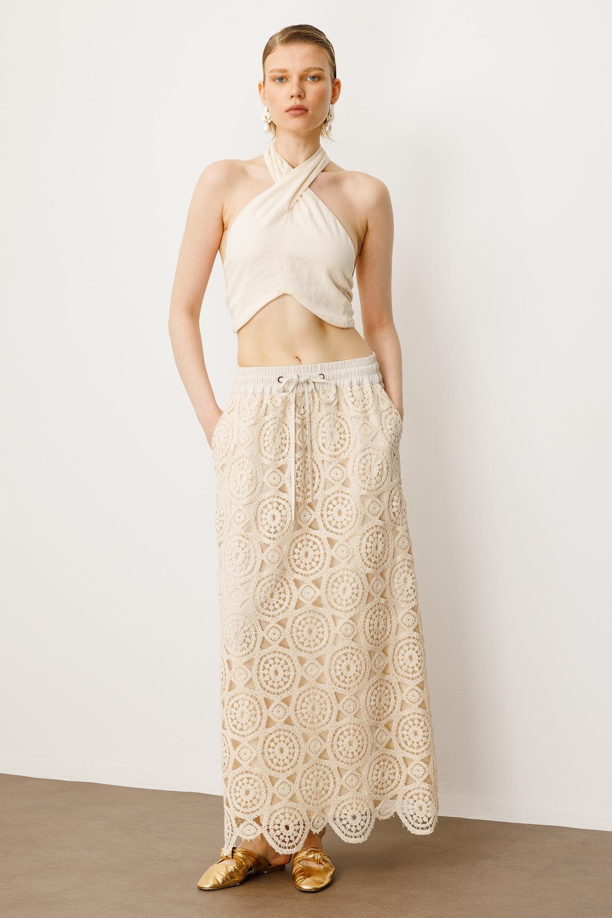 Modailgi  Kemeri Lastikli ve Bağcıklı Uzun Güpür Etek Taş