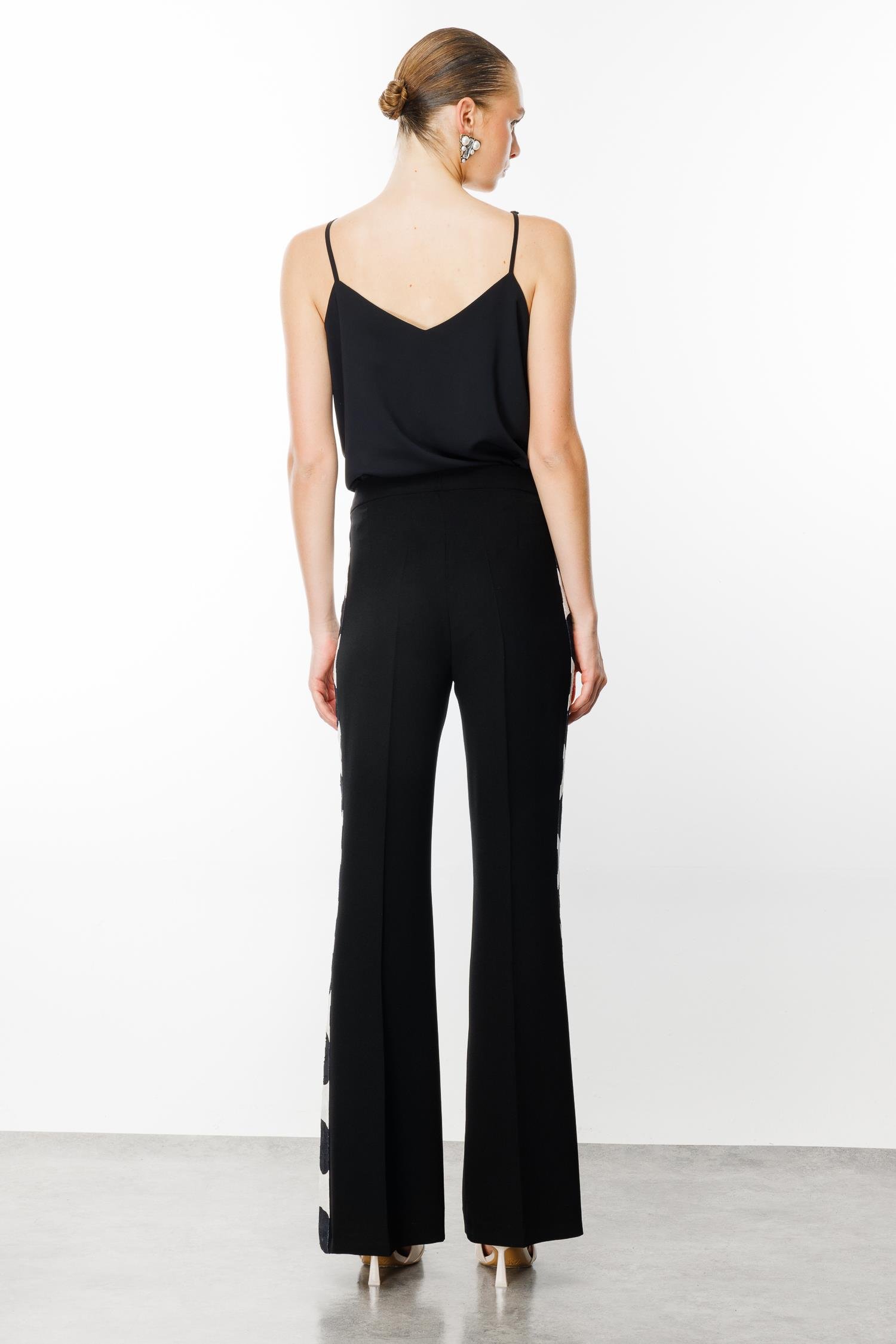 Modailgi  Kenarları Puantiye Desen Şeritli Pantolon Siyah