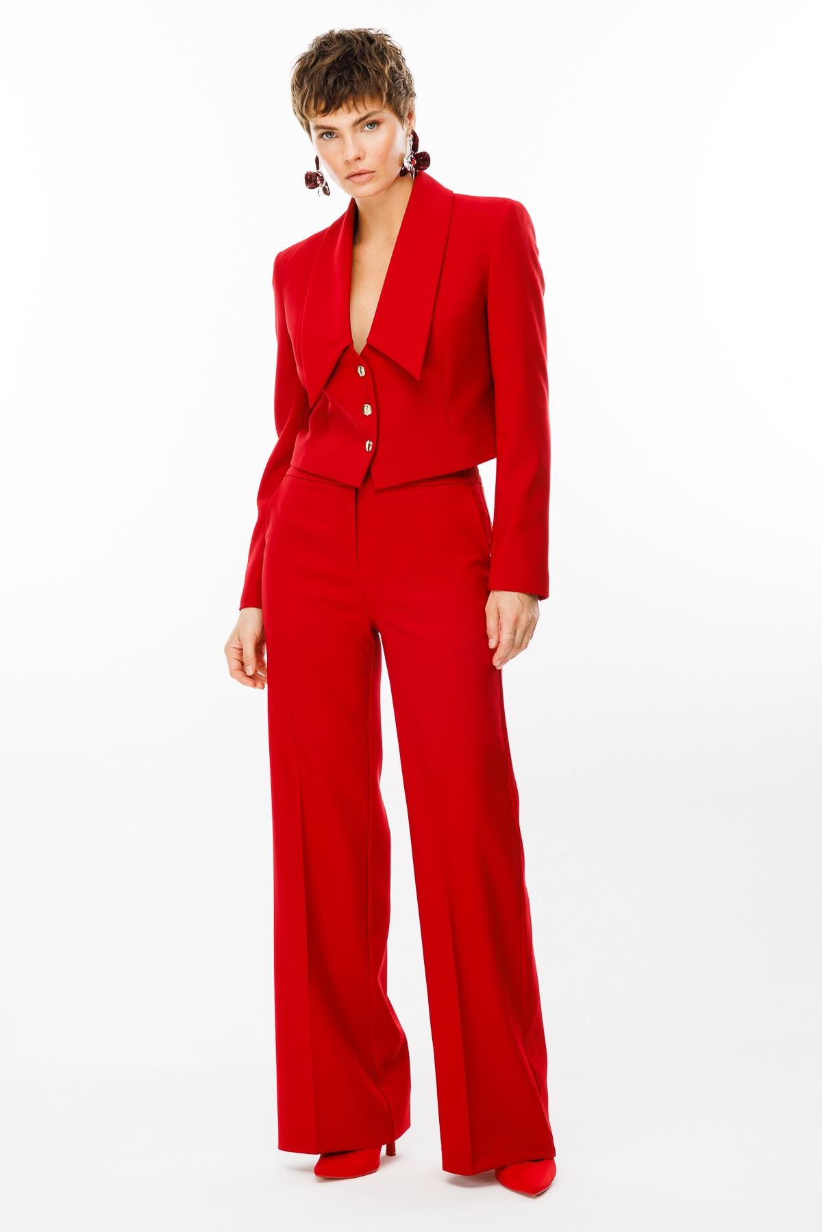 Modailgi  Kırlangıç Yaka Gold Düğme Detaylı Crop Ceket Kırmızı